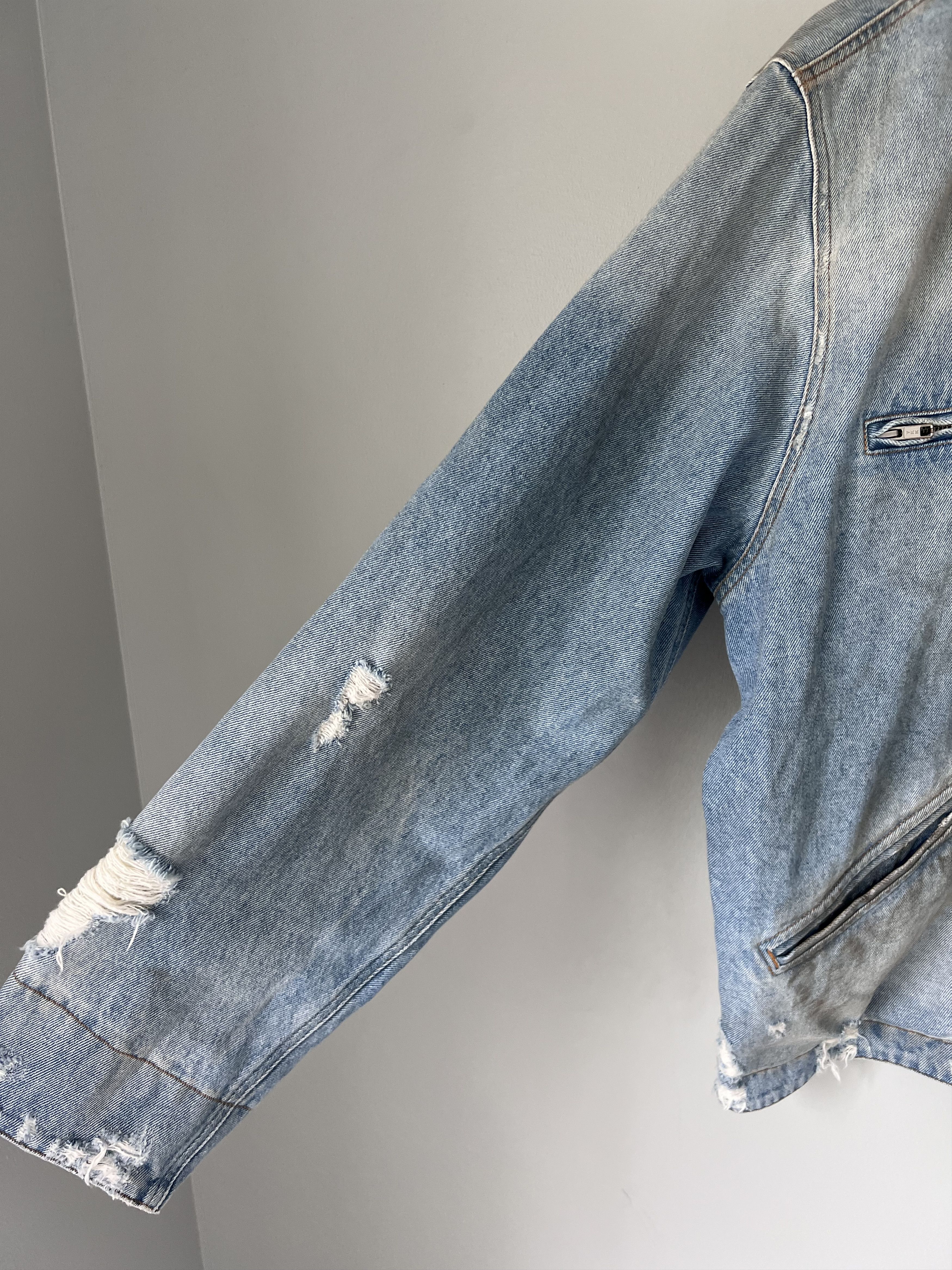 Maison Margiela MM6 Maison Margiela Distressed Denim Chore Jacket Size US M / EU 48-50 / 2 - 4 Thumbnail