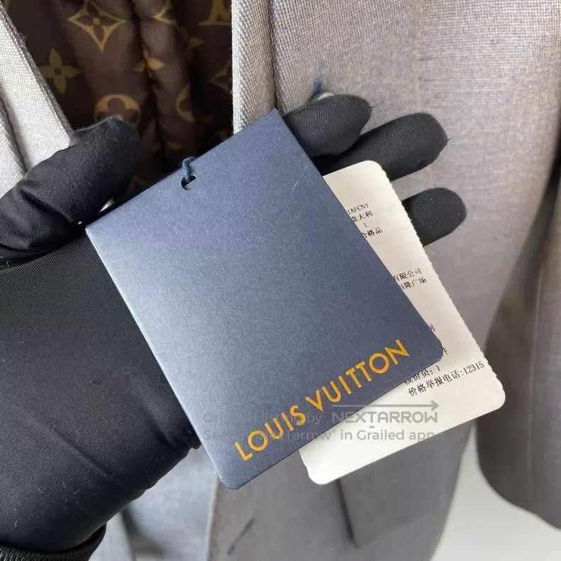 Louis Vuitton Louis Vuitton Dust-blue double-breasted wool suit jacket Size XXS / US 00 / IT 34 - 4 Thumbnail