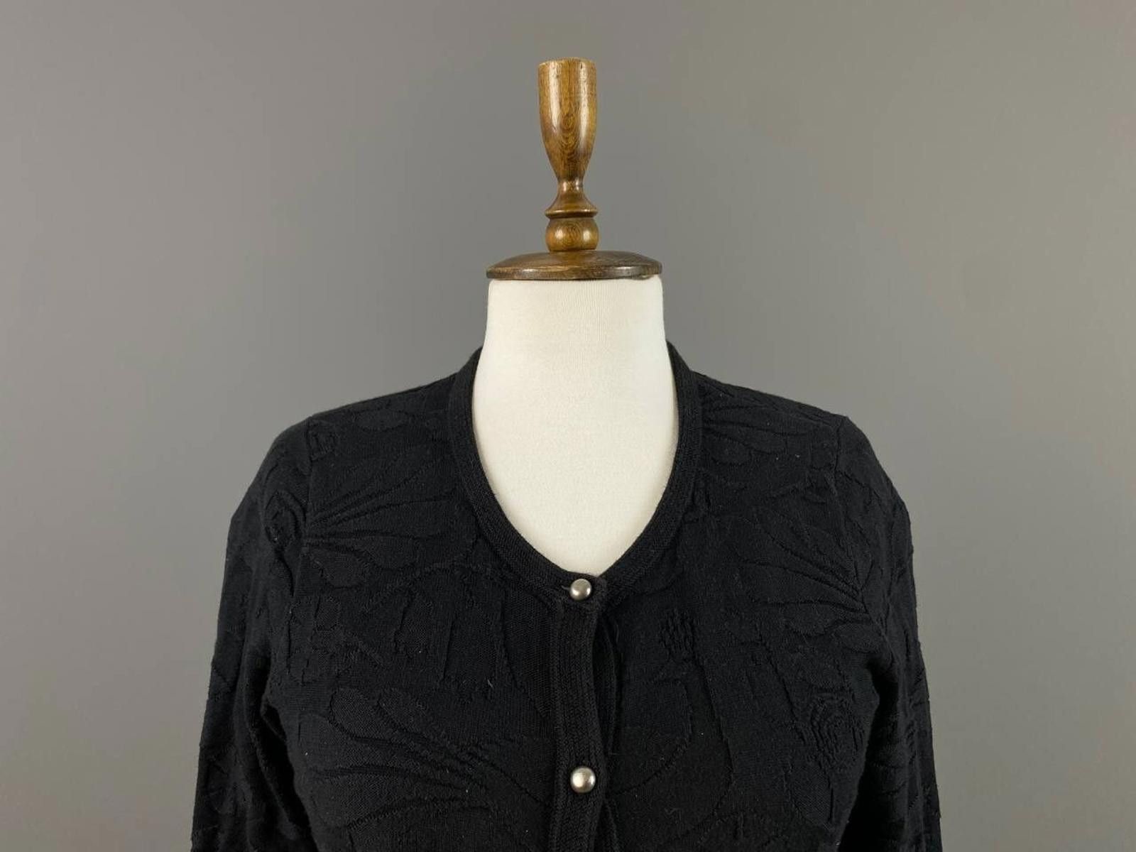 Designer Gudrun Sjoden Black Floral Knit Cardigan Sweater Size S Size S / US 4 / IT 40 - 3 Thumbnail
