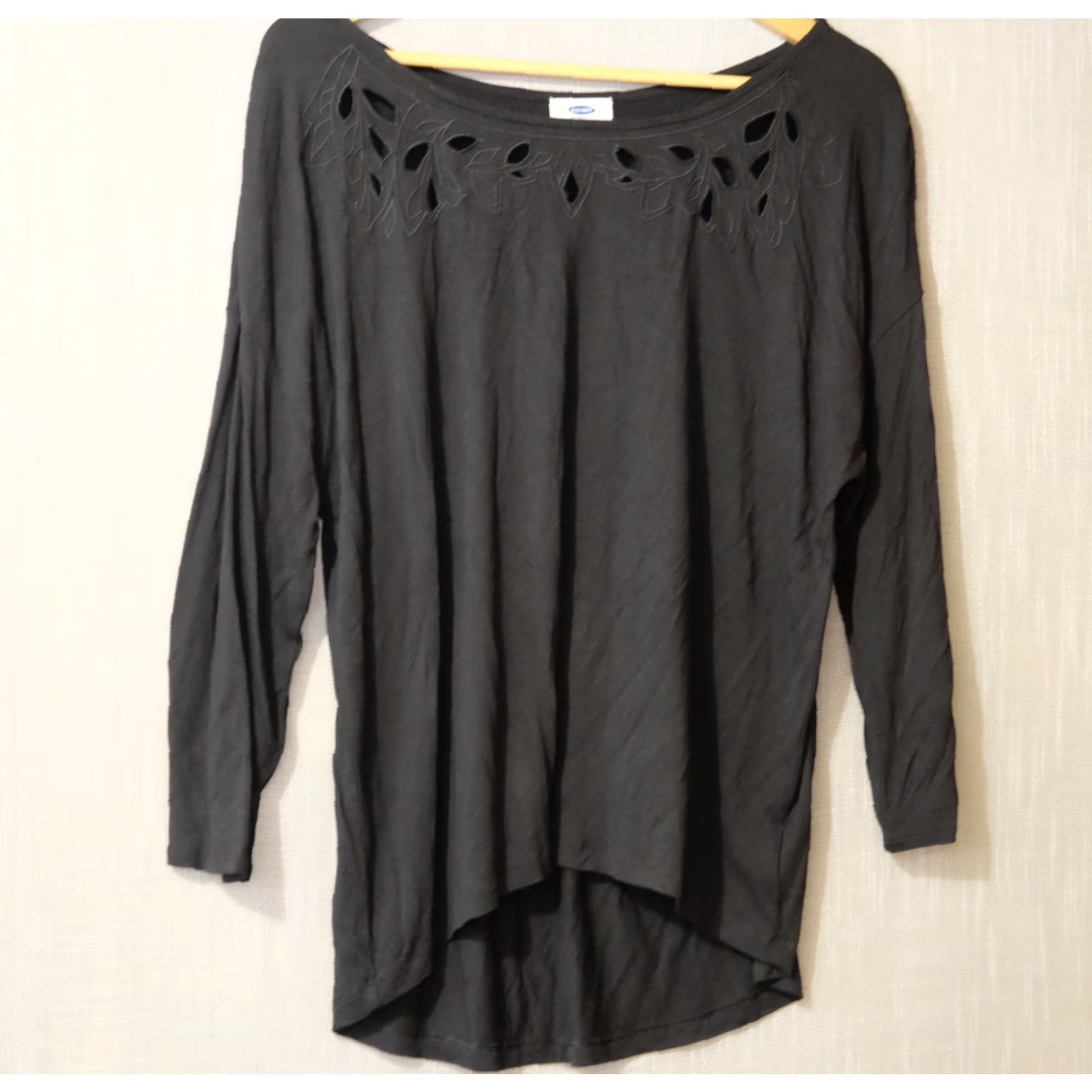 Old Navy Old Navy Shirt Womens L Black Long Sleeve Boat Neck Super Soft Size L / US 10 / IT 46 - 2 Thumbnail