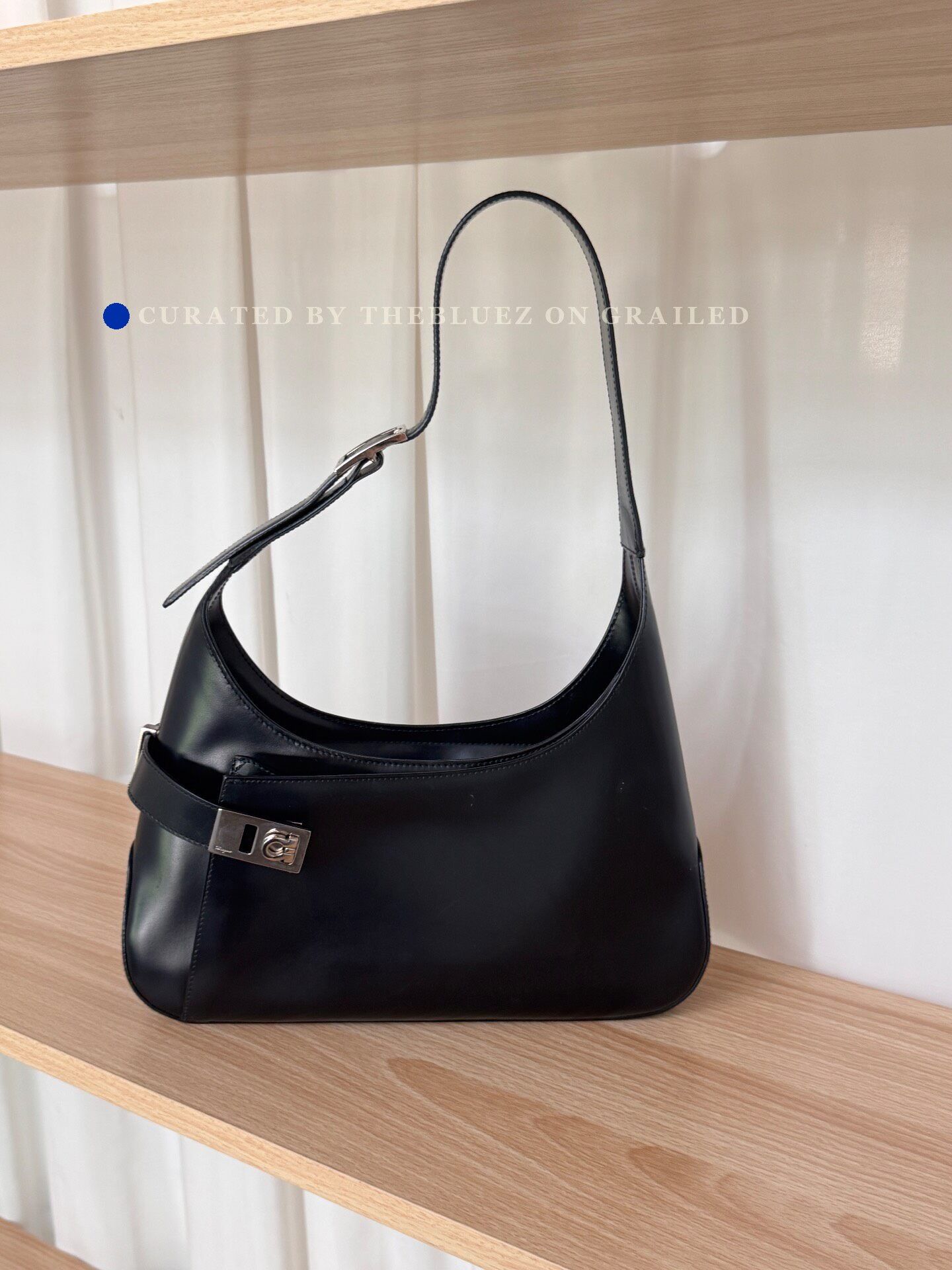 Salvatore Ferragamo Ferragamo Black U-shaped Hobo Box Leather Bag Size ONE SIZE - 1 Thumbnail