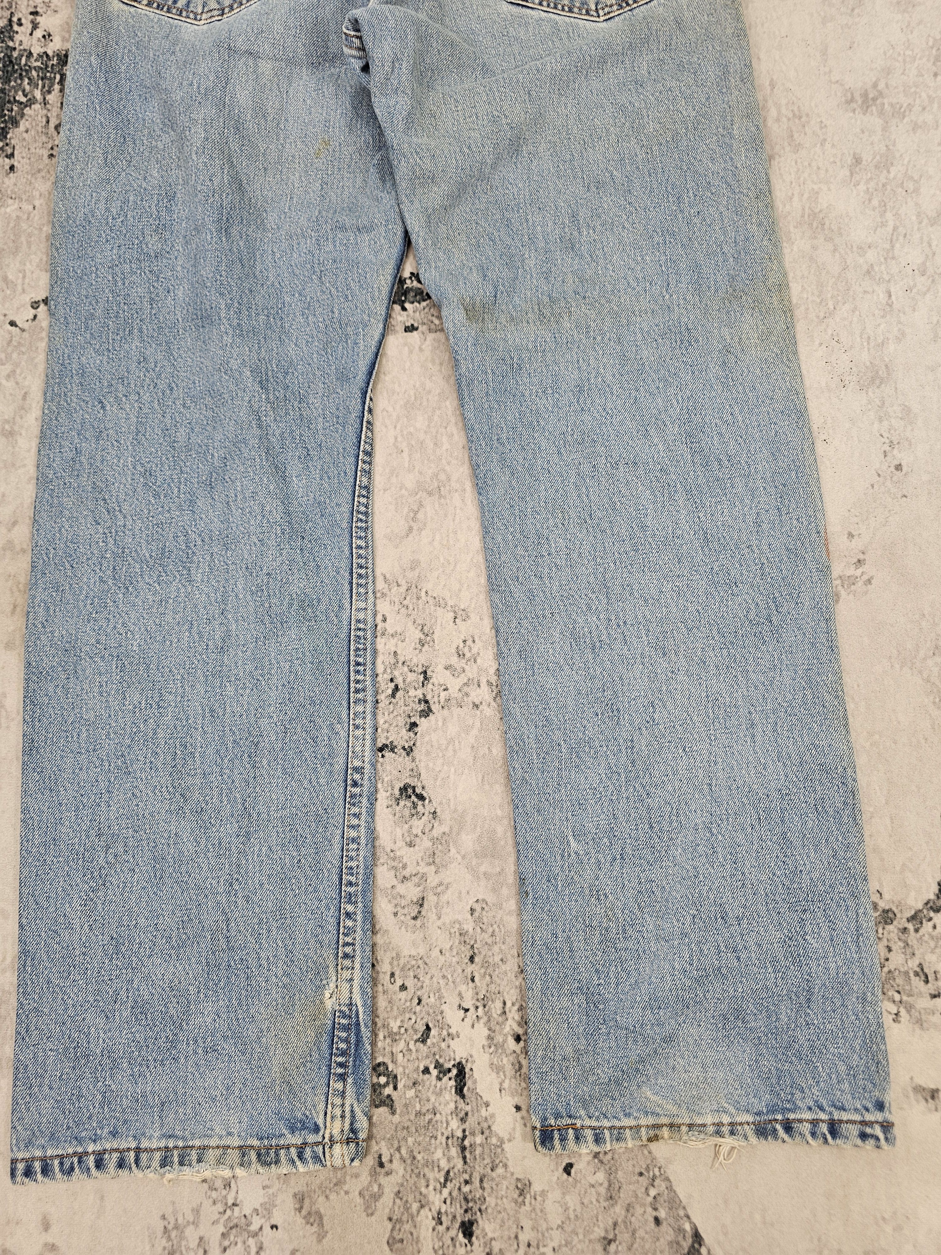 Levi's Vintage Clothing Vtg 90's LEVIS 505 Regular Fit Stain Blue Jeans L0560 Size US 34 / EU 50 - 4 Thumbnail
