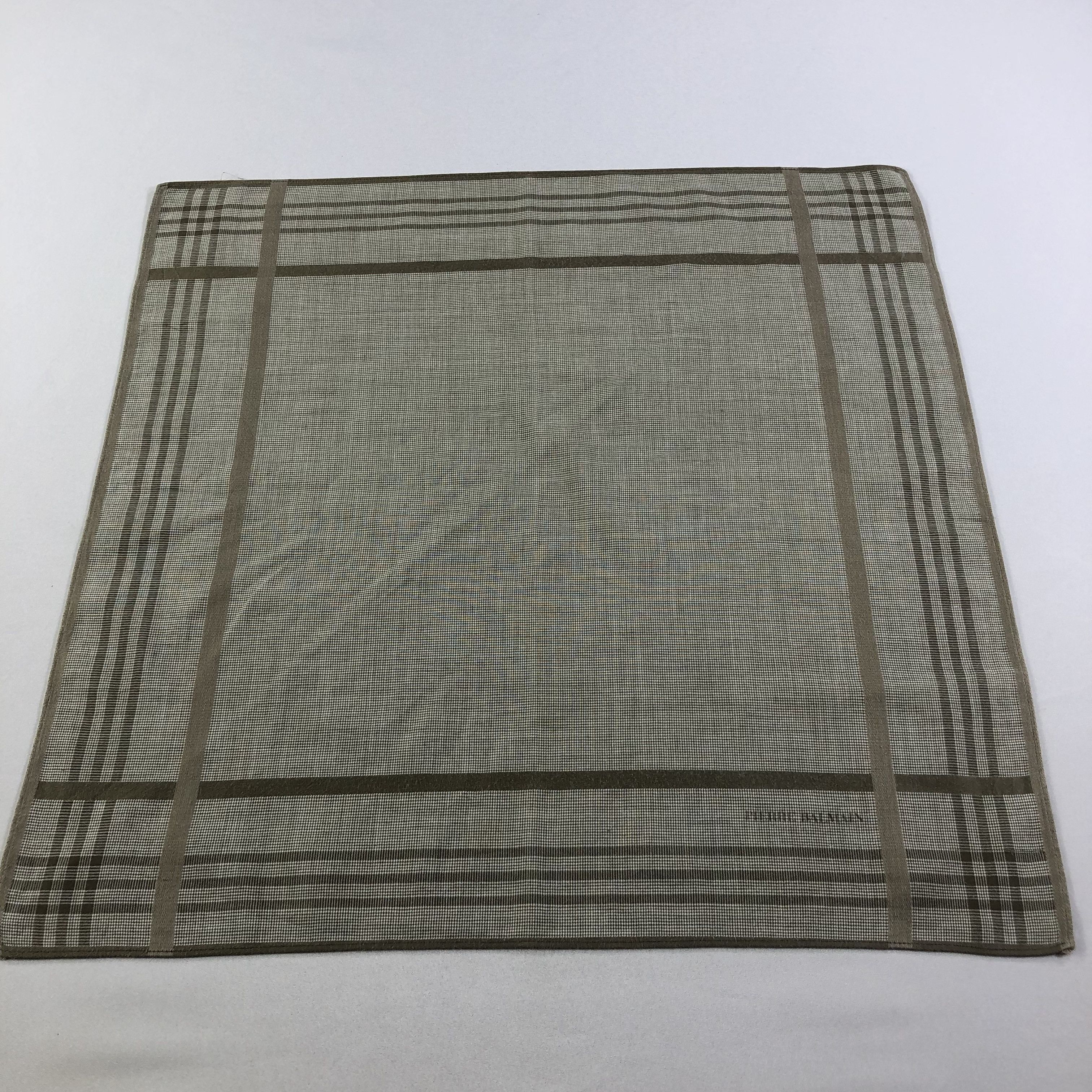 Pierre Balmain × Vintage Pierre Balmain Handkerchief Neckerchief Bandana H1626 Size ONE SIZE - 2 Thumbnail