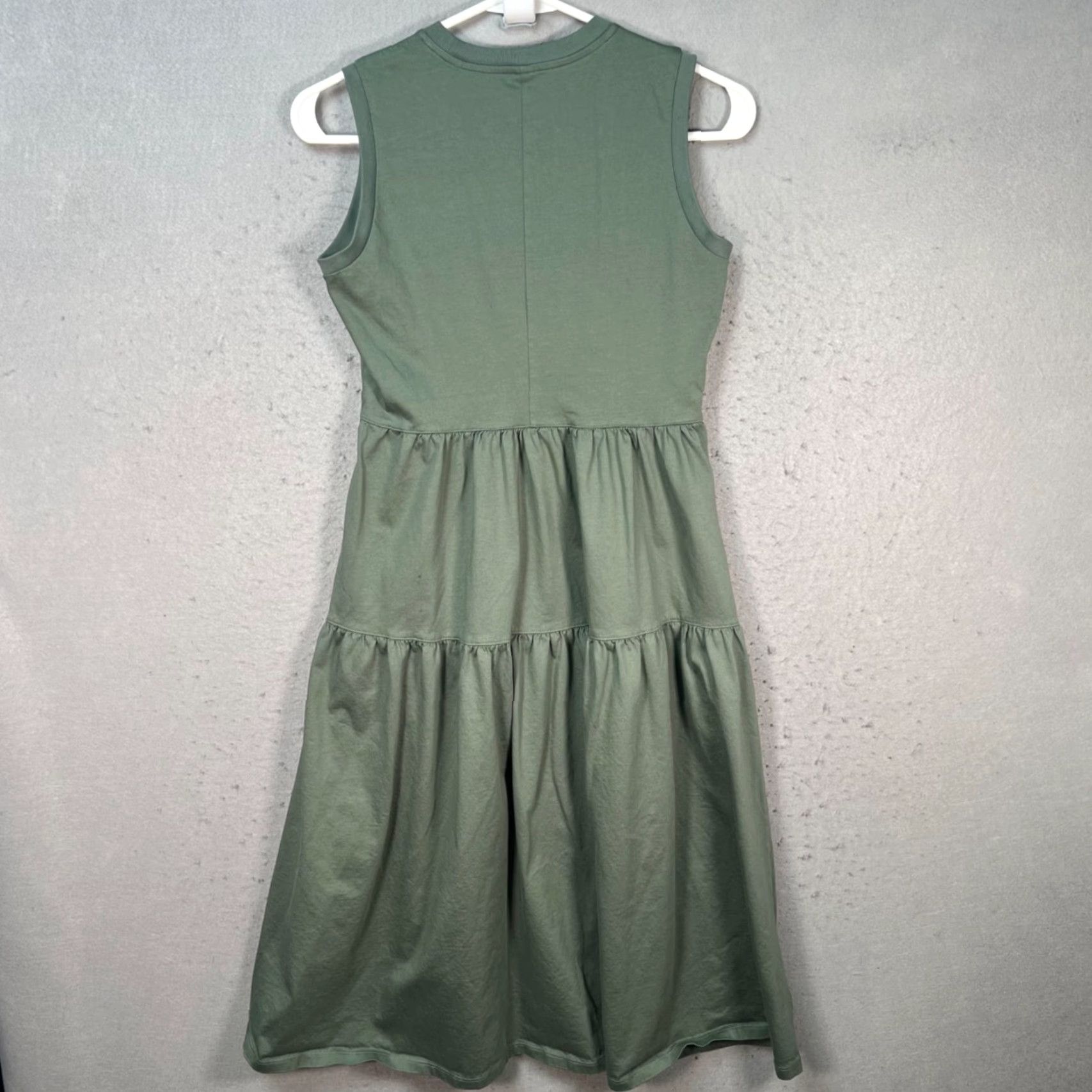 Uniqlo Uniqlo Womens Dress Sleeveless Green Tiered Midi Size Small Cotton Blend Size S / US 4 / IT 40 - 2 Thumbnail
