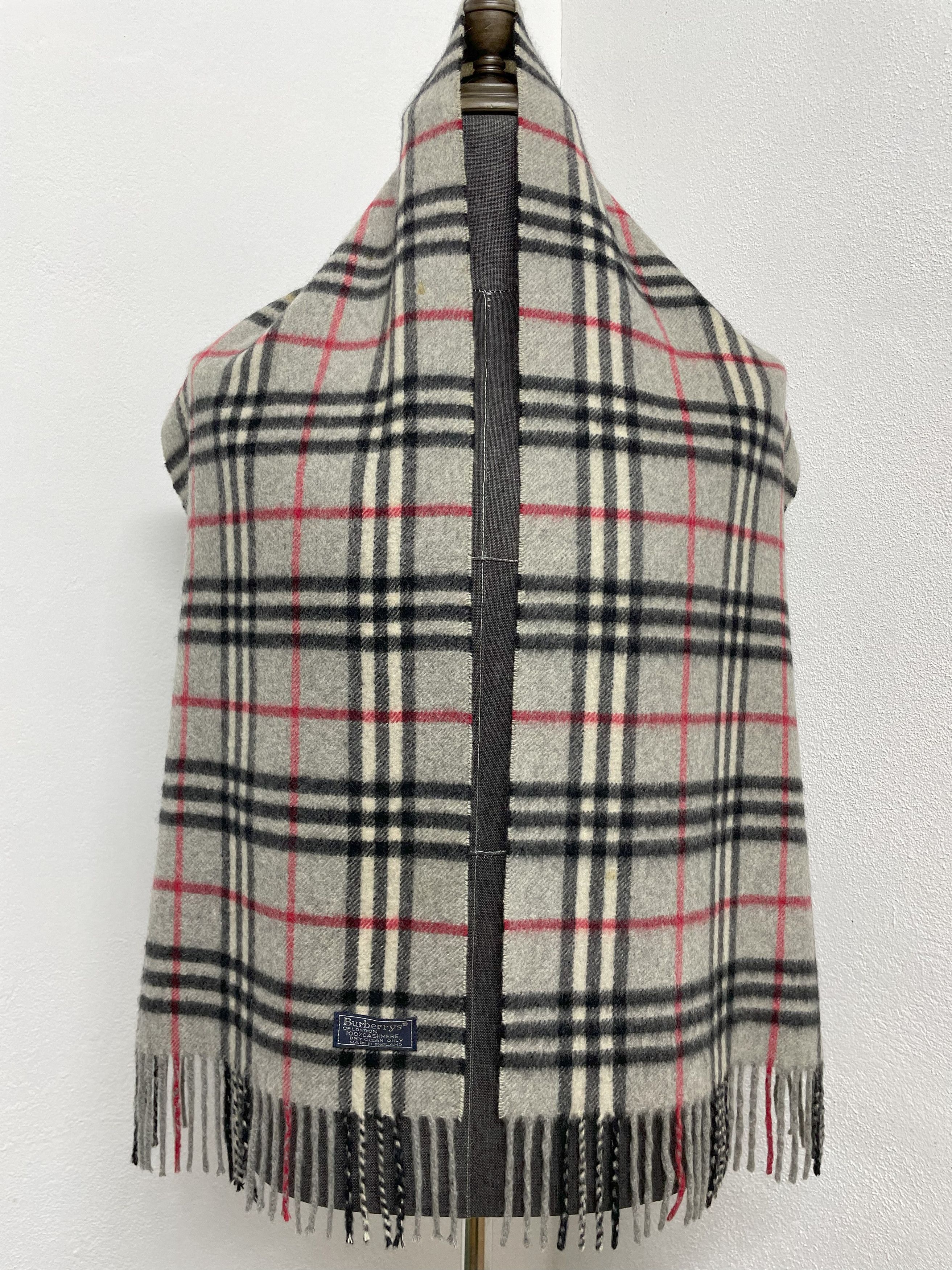 Burberry Burberrys Scarf / Muffler - 6165 Size ONE SIZE - 3 Thumbnail