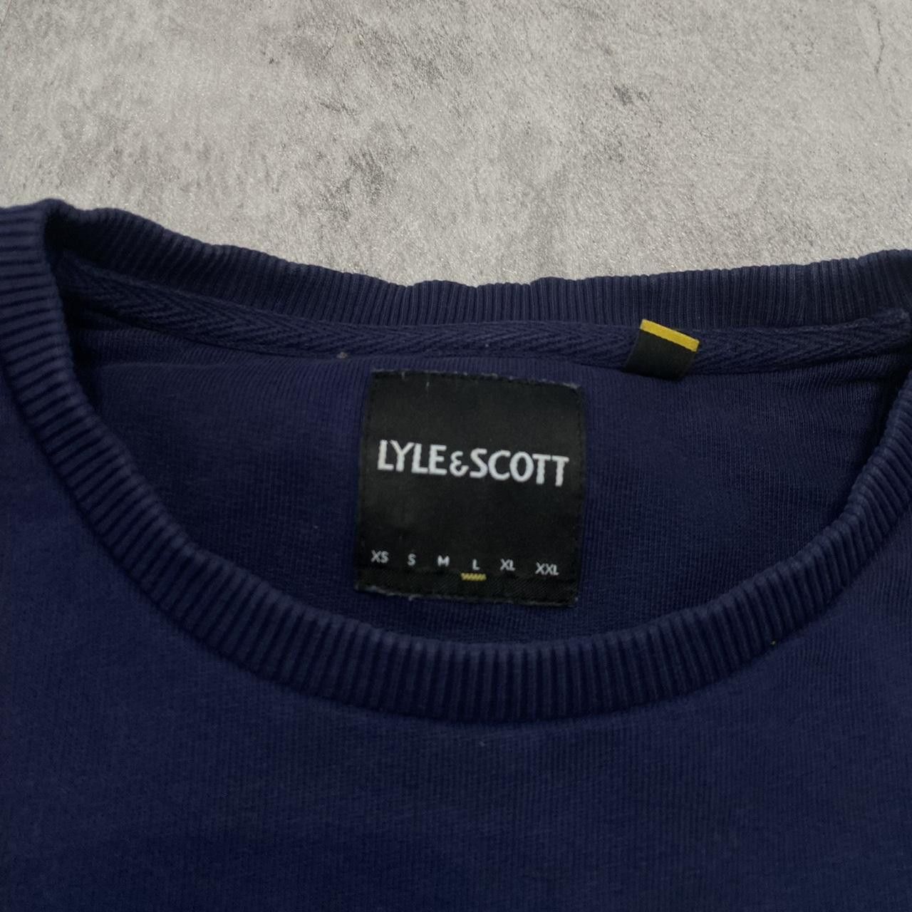 Lyle & Scott Navy and white Lyle & Scott sweatshir Size US L / EU 52-54 / 3 - 5 Thumbnail