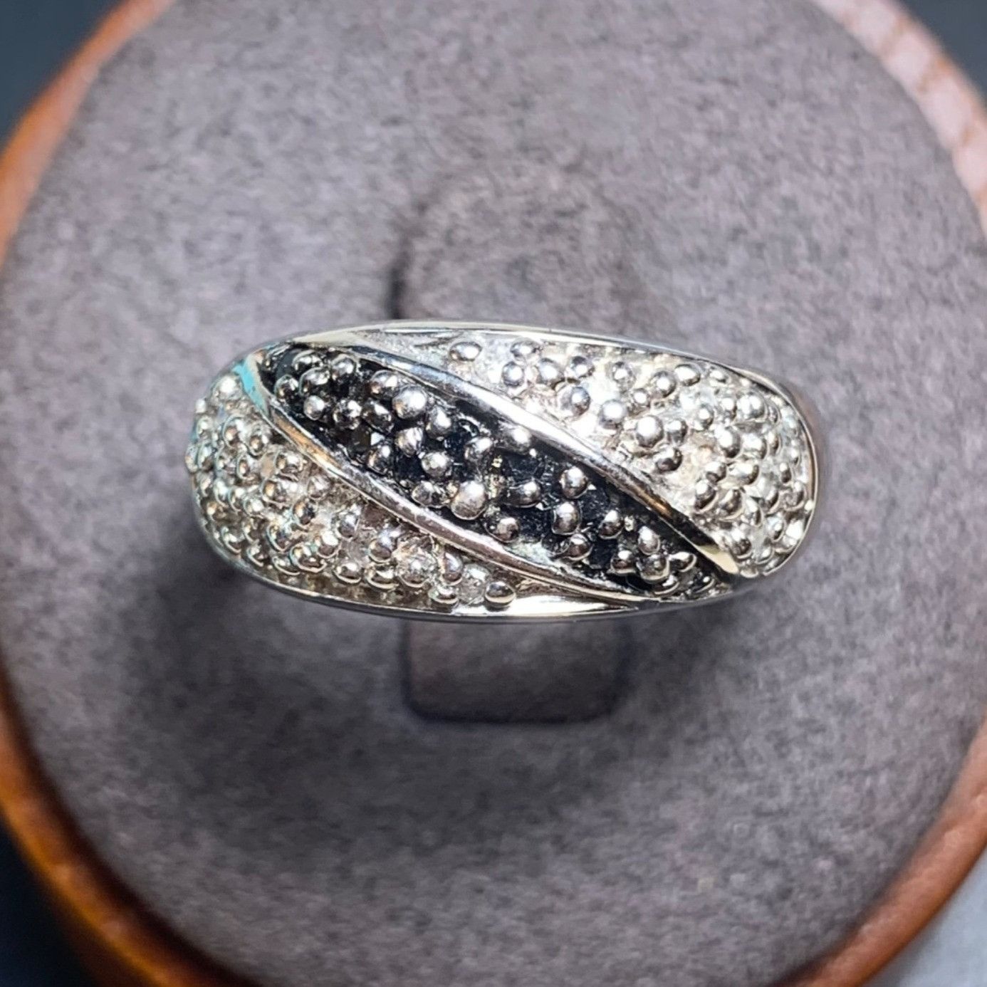 Vintage Sterling Silver 925 Black & White CZ Pave Set Tapered Domed Size ONE SIZE - 1 Thumbnail