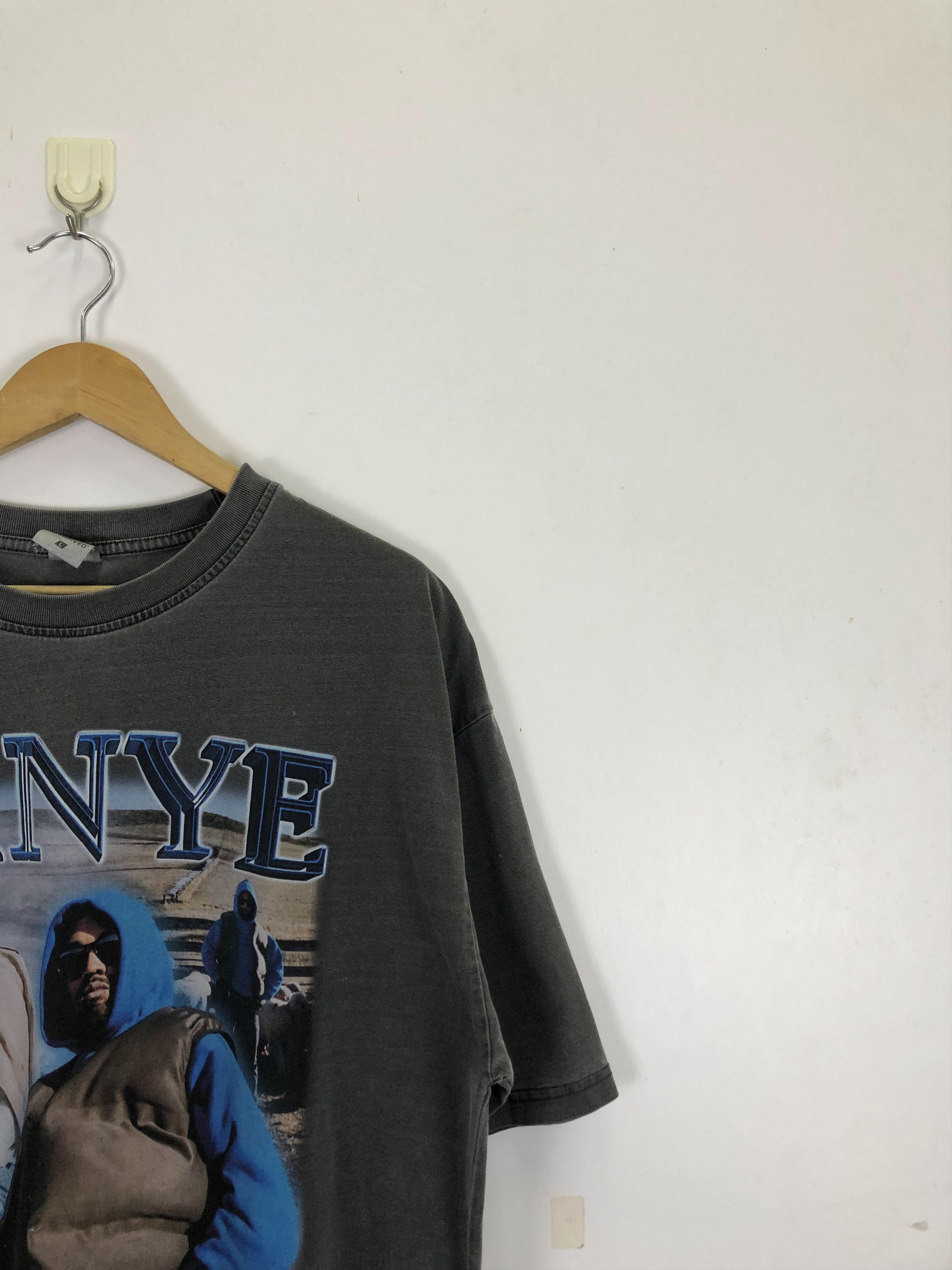 Rap Tees Vintage Kanye West Bootleg Rap Tees Tshirt TA0368 Size US L / EU 52-54 / 3 - 8 Thumbnail