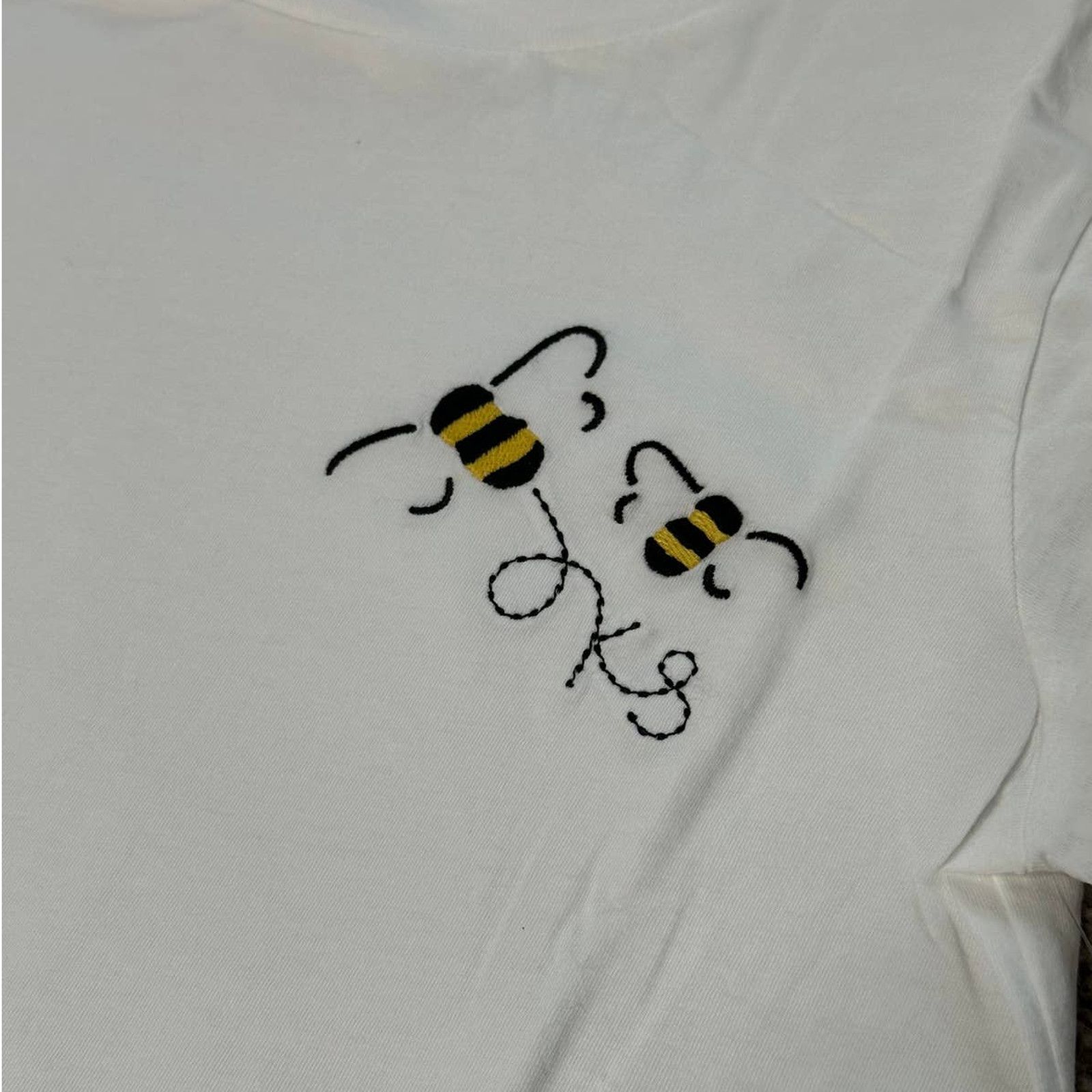 Kate Spade Kate Spade Buzzing Bee Short Sleeve Tee Large in Fresh Size ONE SIZE - 3 Thumbnail
