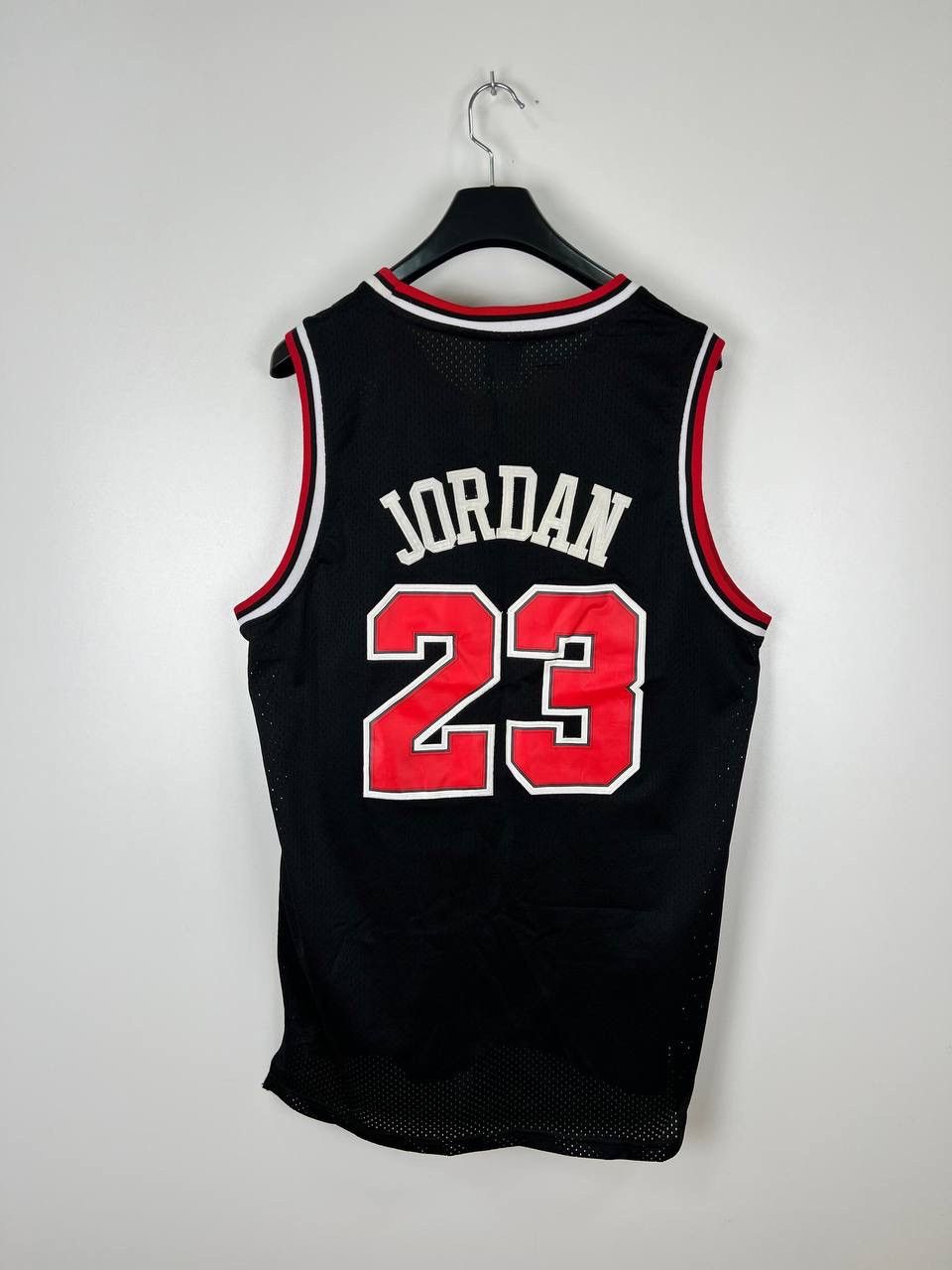Vintage Chicago Bulls Nike Jordan 23 jersey t-shirts size M Size US M / EU 48-50 / 2 - 2 Thumbnail