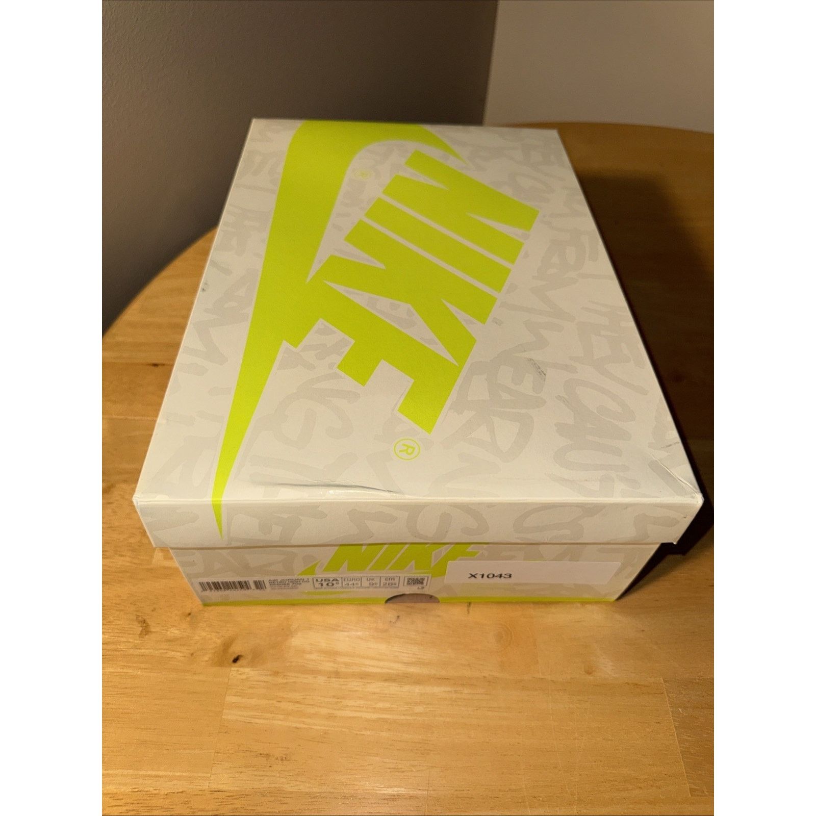 Nike Jordan 1 Retro High OG Visionaire - Size 10.5 OG Box Extra Size US 10.5 / EU 43-44 - 10 Thumbnail