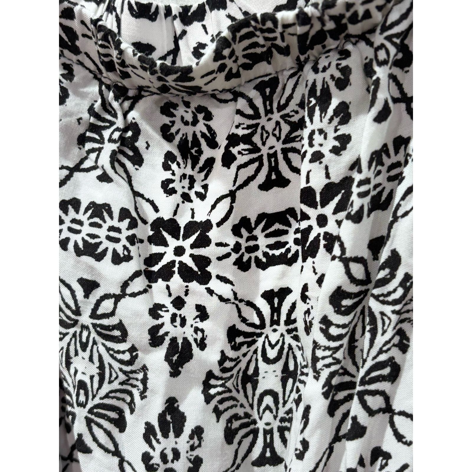 Macys BEBOP Black & White Printed Off-The-Shoulder Romper SZ S Size 28" / US 6 / IT 42 - 6 Thumbnail