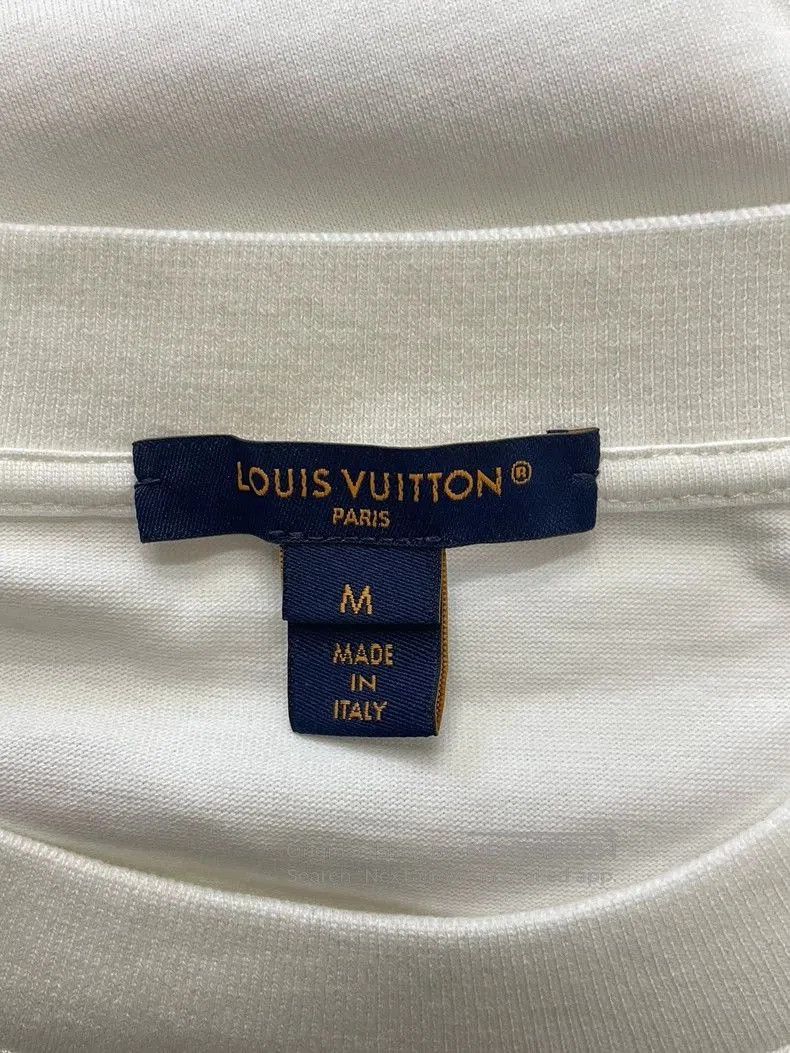 Louis Vuitton Louis Vuitton White Monogram Zip Short Sleeve T. Size US M / EU 48-50 / 2 - 4 Thumbnail