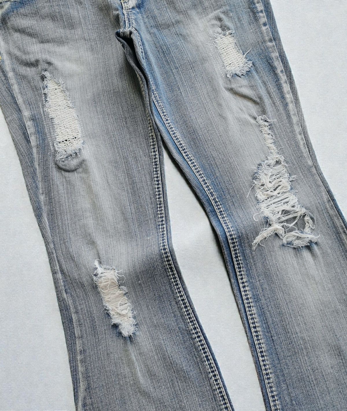 Le Grande Bleu (L.G.B.) Mudd Bootcut Flared Distressed Women Jeans LGB Size 33" - 3 Thumbnail