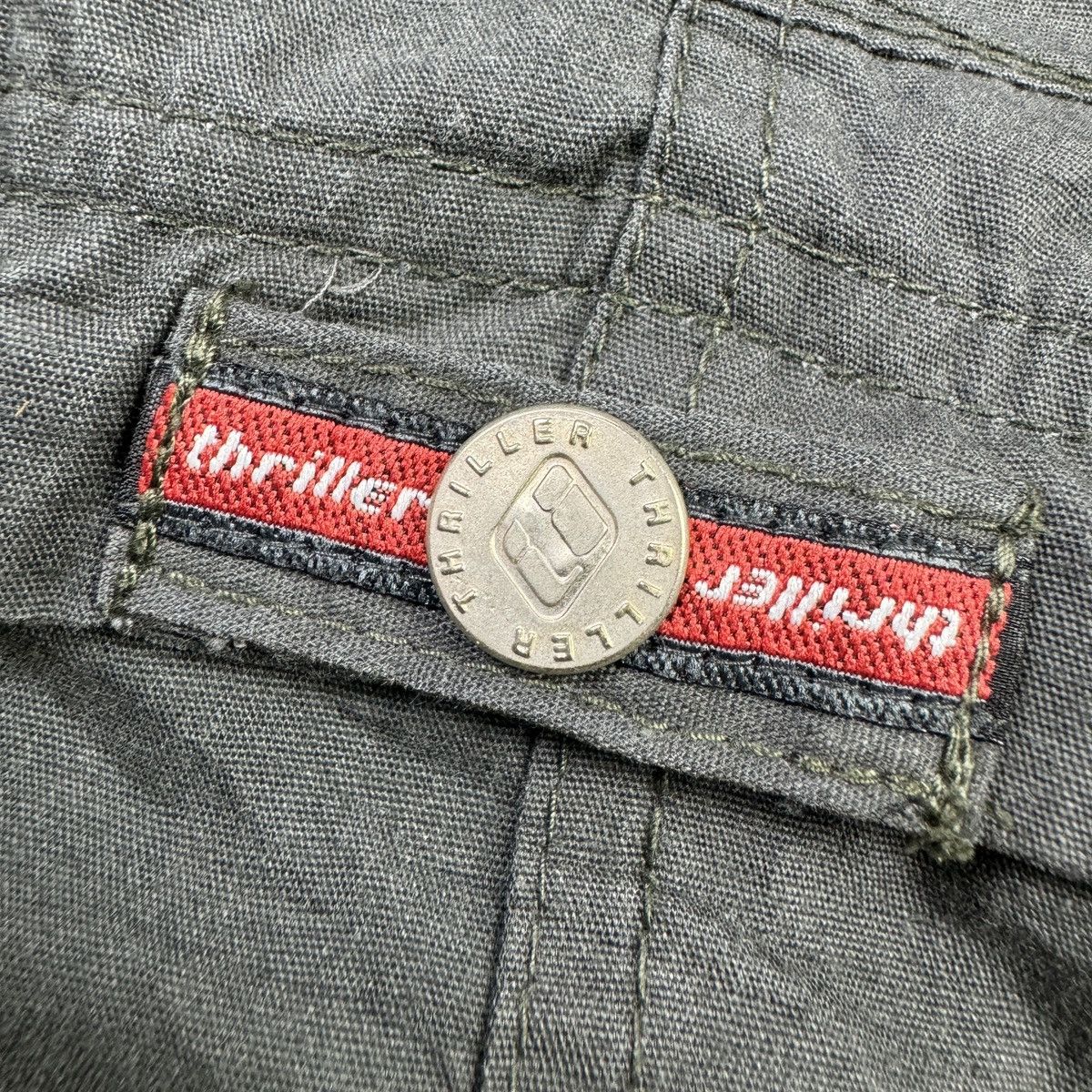 Japanese Brand 33/34 Thriller Multipocket 2in1 Cargo Pant Size US 33 - 13 Thumbnail