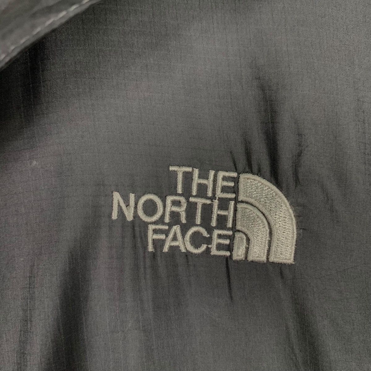The North Face THE NORTH FACE Embroidery Logo Light Jacket #0573-C26 Size US L / EU 52-54 / 3 - 11 Thumbnail