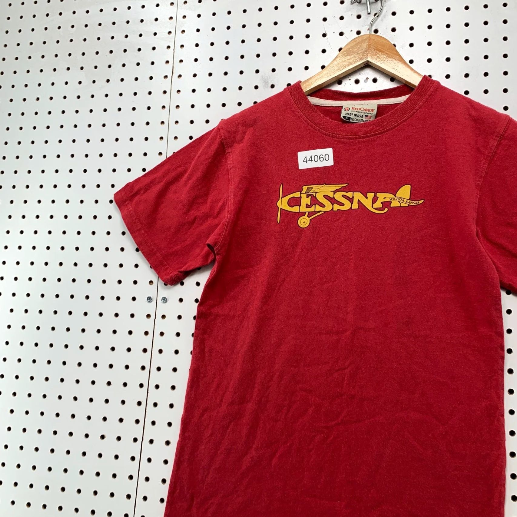 Vintage Red Canoe Shirt Mens Small Red Cessna Heritage Airplane Wichita Kansas Aviation Planes Size US S / EU 44-46 / 1 - 2 Thumbnail