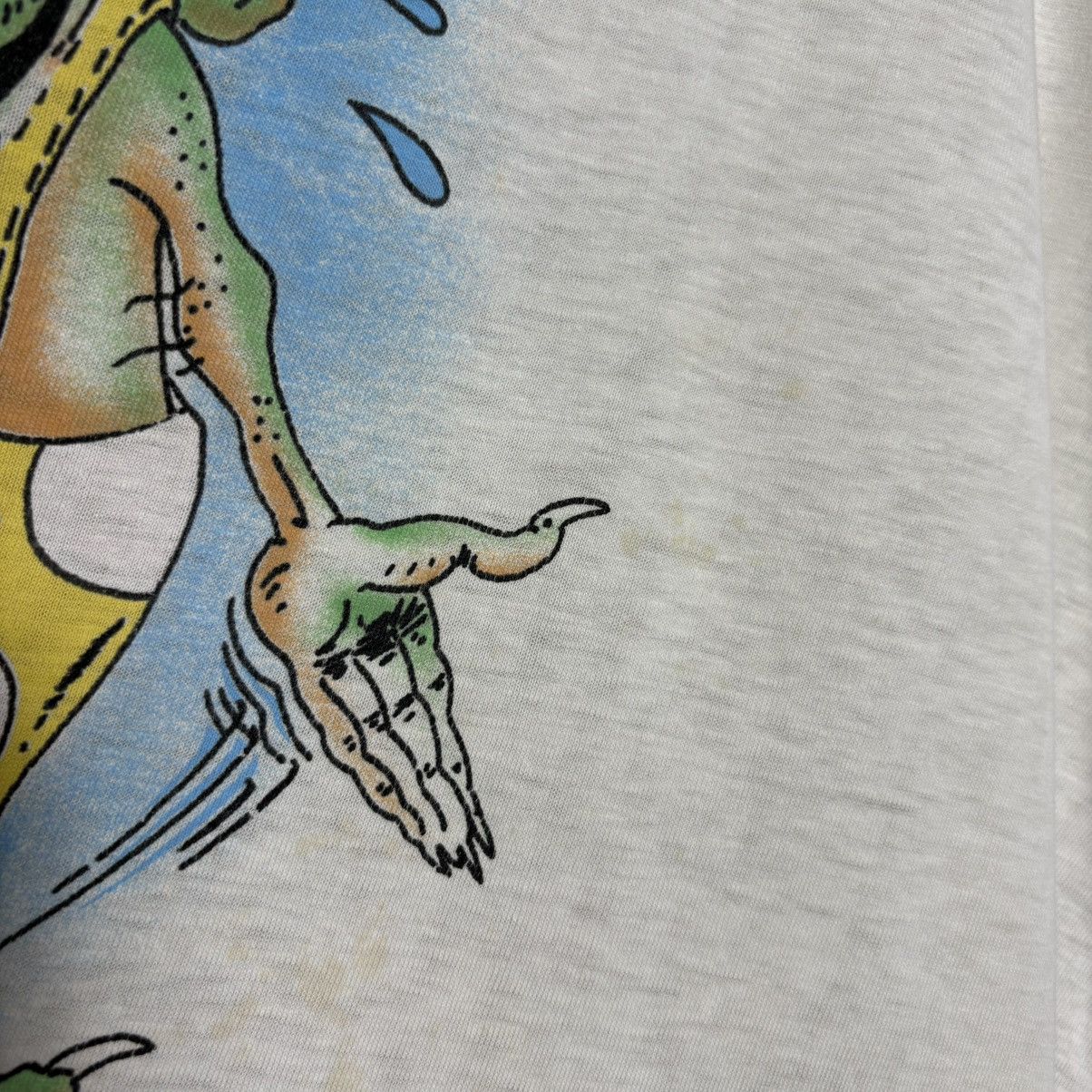 Vintage Vintage 90s ET TOI NON PLOU Parody Monster Graphic T-Shirt Size US XL / EU 56 / 4 - 11 Thumbnail