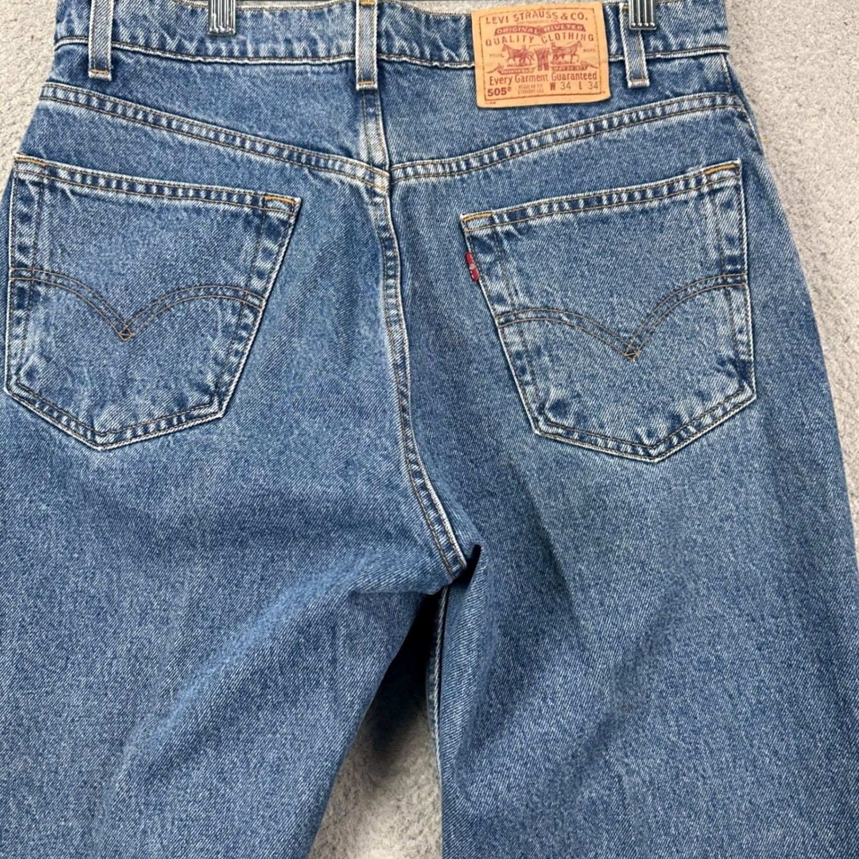 Levi's VINTAGE Levi's 505 Jeans Men 34X34 Straight Blue Regular 5-Pocket Denim Cotton 90s Mens Size US 34 / EU 50 - 4 Thumbnail