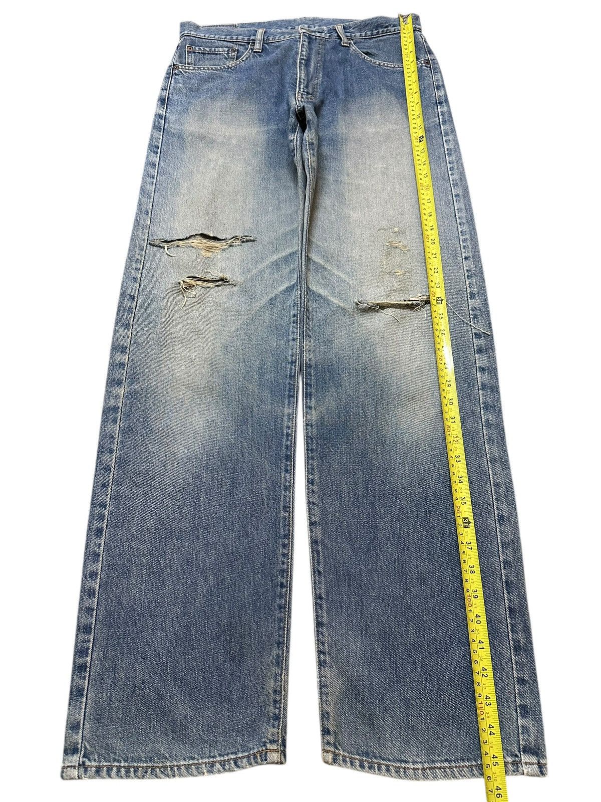 Japanese Brand Vintage Japanese Brand Faded Wash Distressed Baggy Jeans Size US 34 / EU 50 - 12 Thumbnail