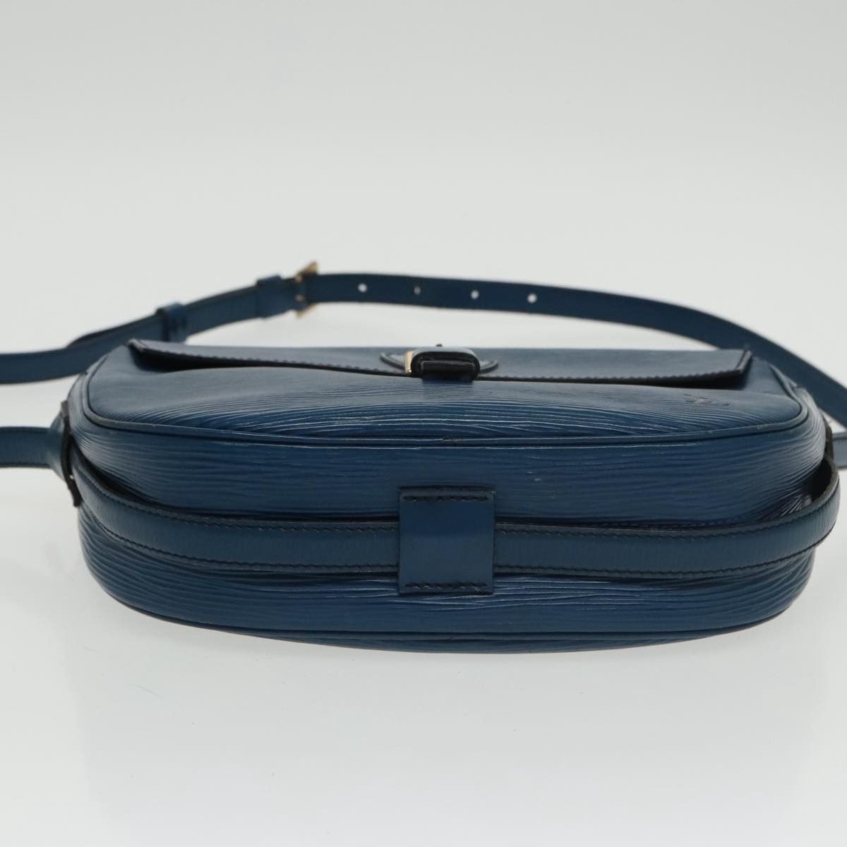 Louis Vuitton LOUIS VUITTON Epi June Feuille Shoulder Bag Blue M52155 Size ONE SIZE - 9 Thumbnail