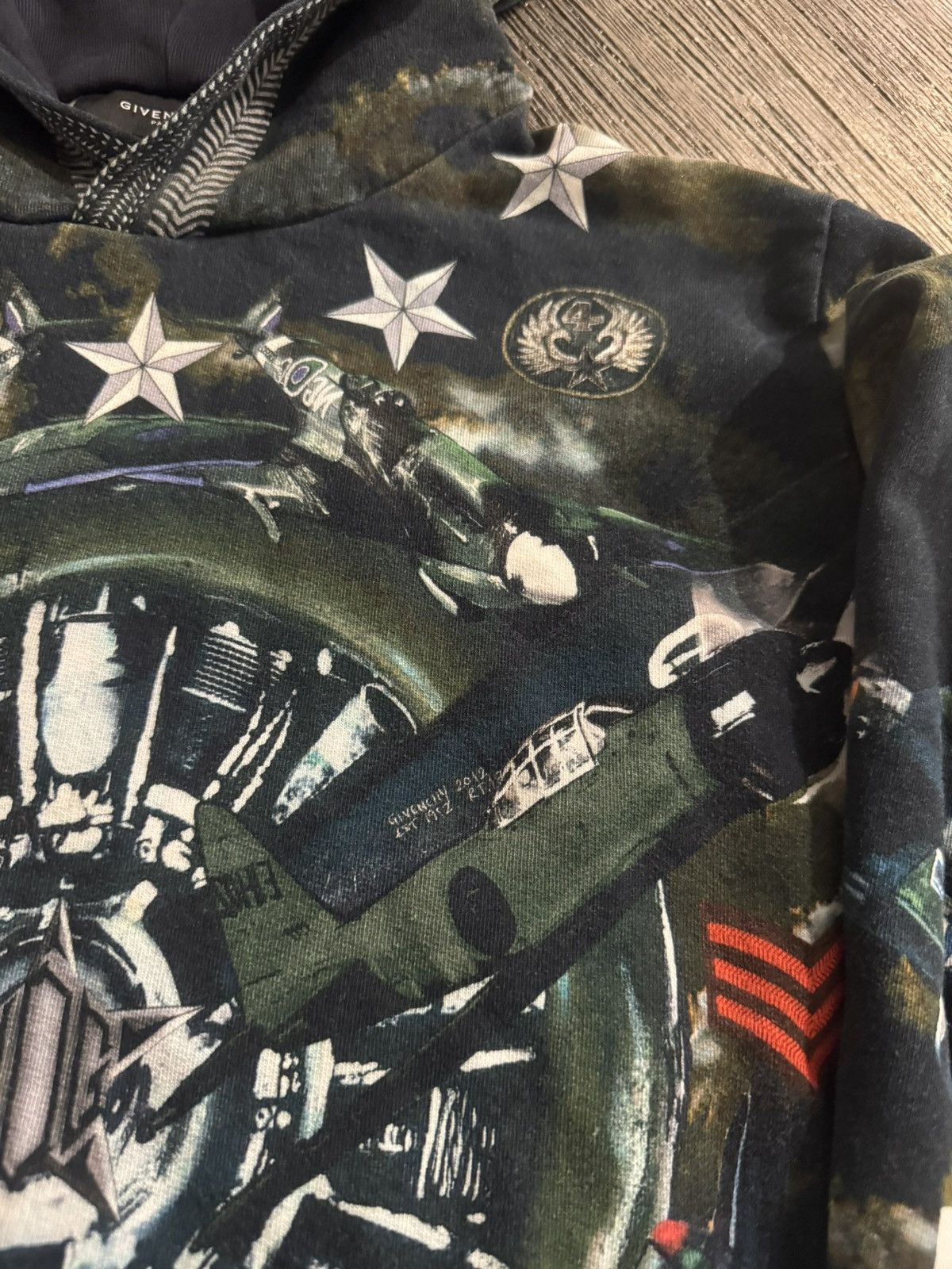 Givenchy Givenchy 2012 Airplane Fighter Jet Stars Hoodie Size M Size US M / EU 48-50 / 2 - 7 Thumbnail