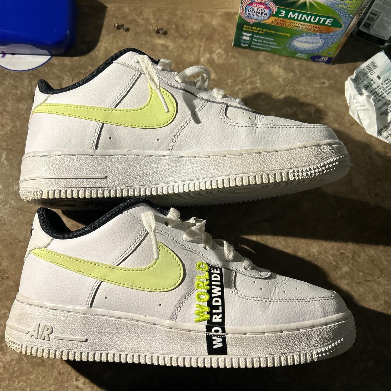 Nike Nike worldwide Airforces Size US 6 / EU 39 - 2 Thumbnail