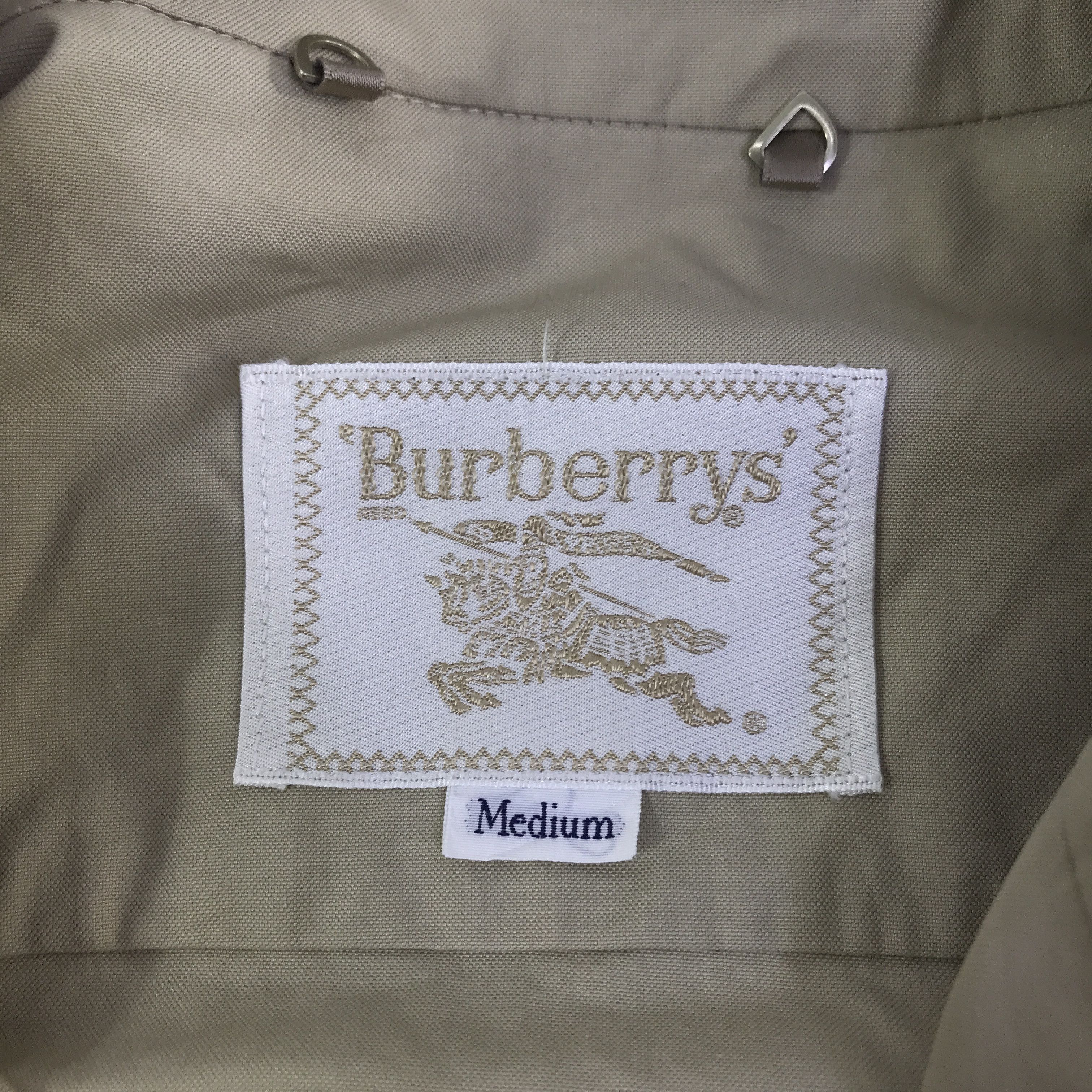 Burberry Vintage burberry Button Design Woman jacket K128B7 Size US M / EU 48-50 / 2 - 13 Thumbnail
