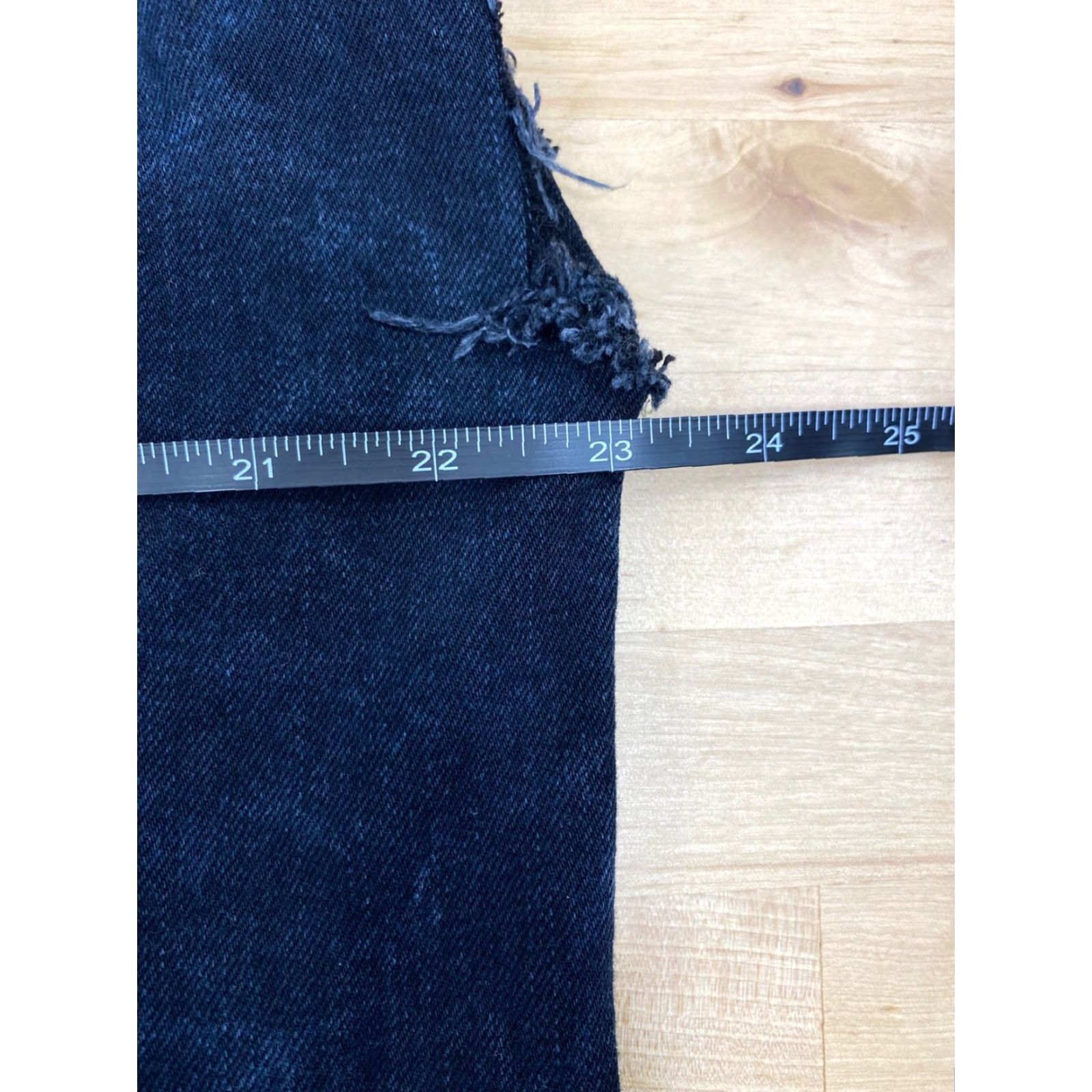 Forever 21 FOREVER 21 Denim Jacket Sleeveless XL Black Patches Stitches DISTRESS #2320 Women Casual Biker Denim Jacket Sleeveless XL Black Stitch Logo 90s? Size XL / US 12-14 / IT 48-50 - 6 Thumbnail