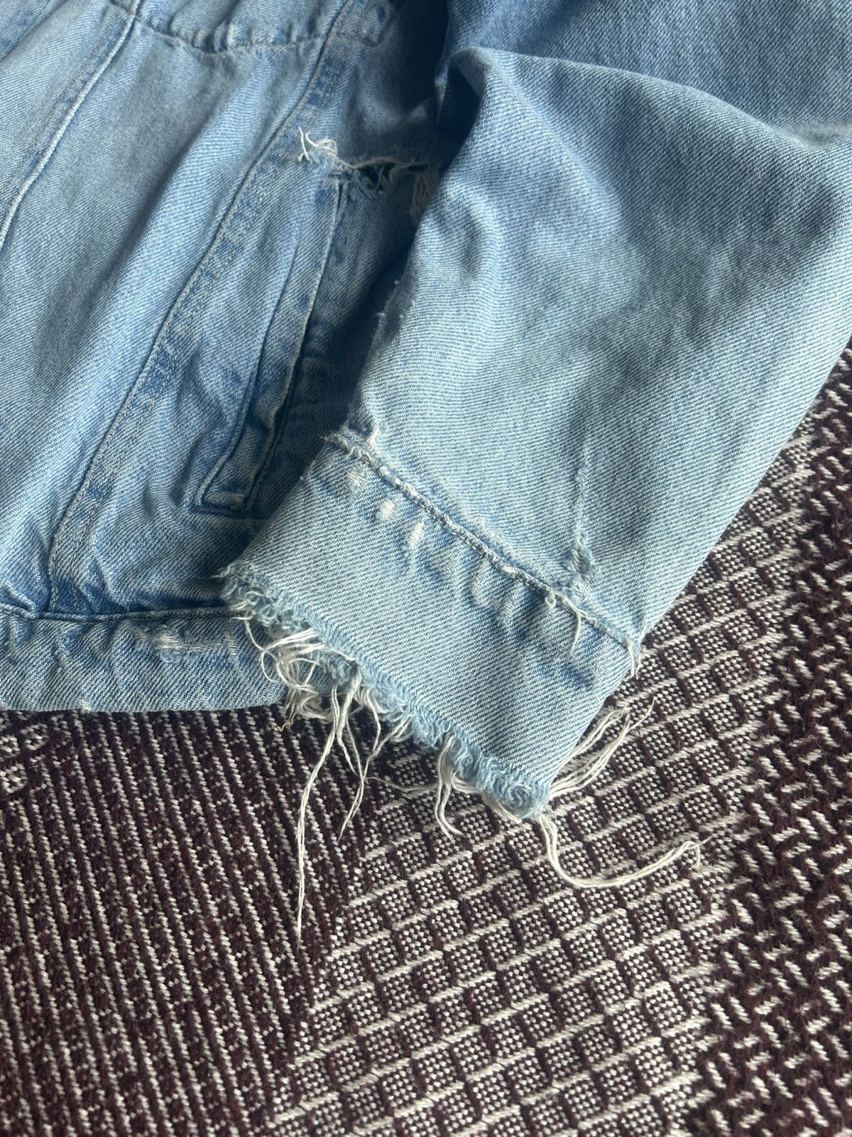 Tommy Hilfiger Tommy Jeans Distressed Denim Jacket Oversized Streetwear Size US M / EU 48-50 / 2 - 3 Thumbnail