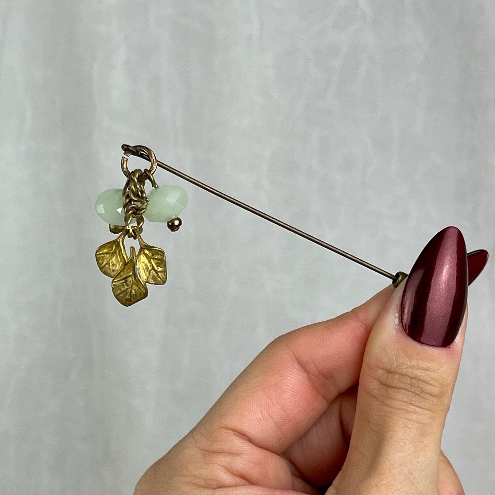 Other Brass Gold Tone Stick Pin Leaves Charm Mint Green Beads Size ONE SIZE - 8 Thumbnail