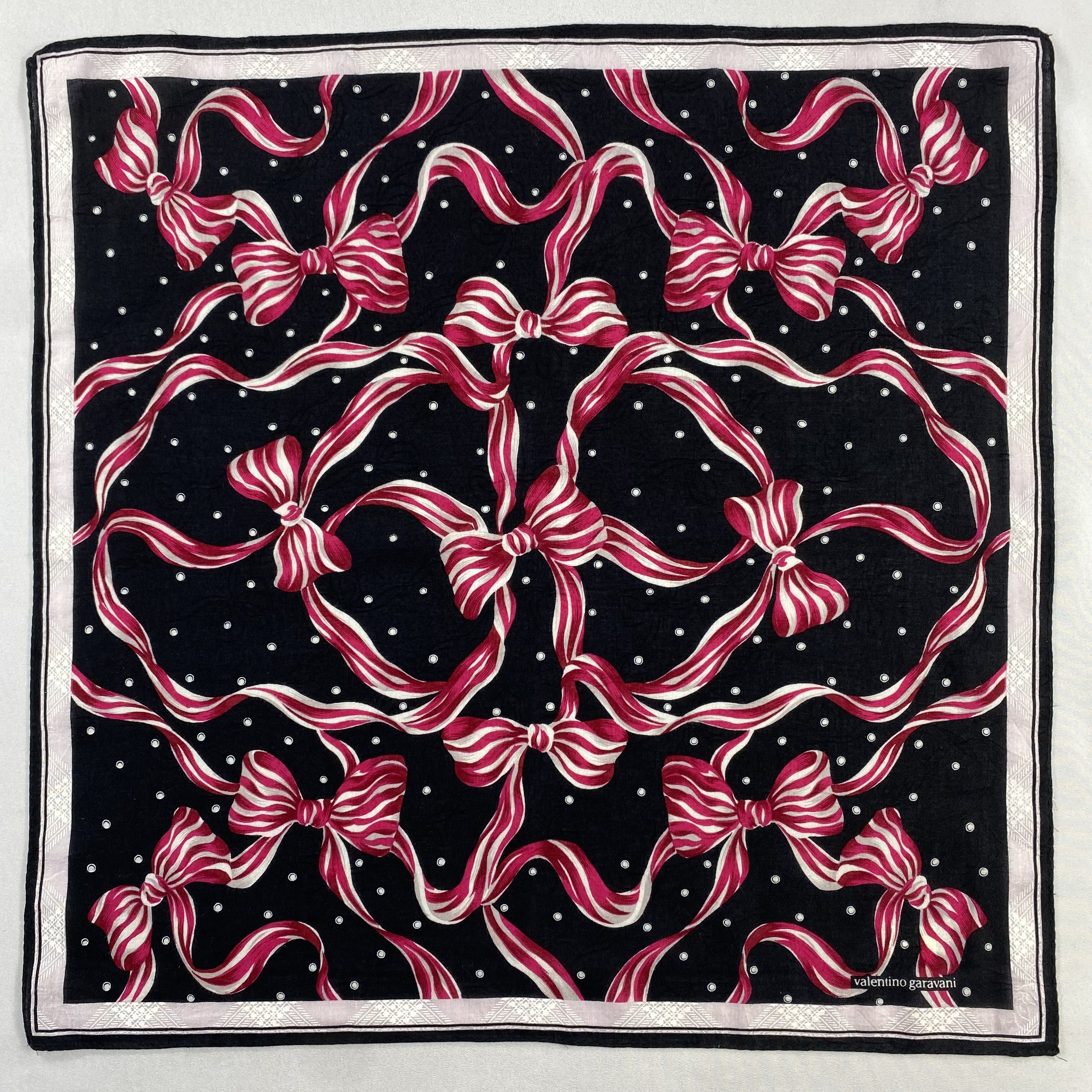 Valentino × Vintage Valentino Garavani Bandana/ Handkerchief / Neckerchief-P519 Size ONE SIZE - 1 Thumbnail