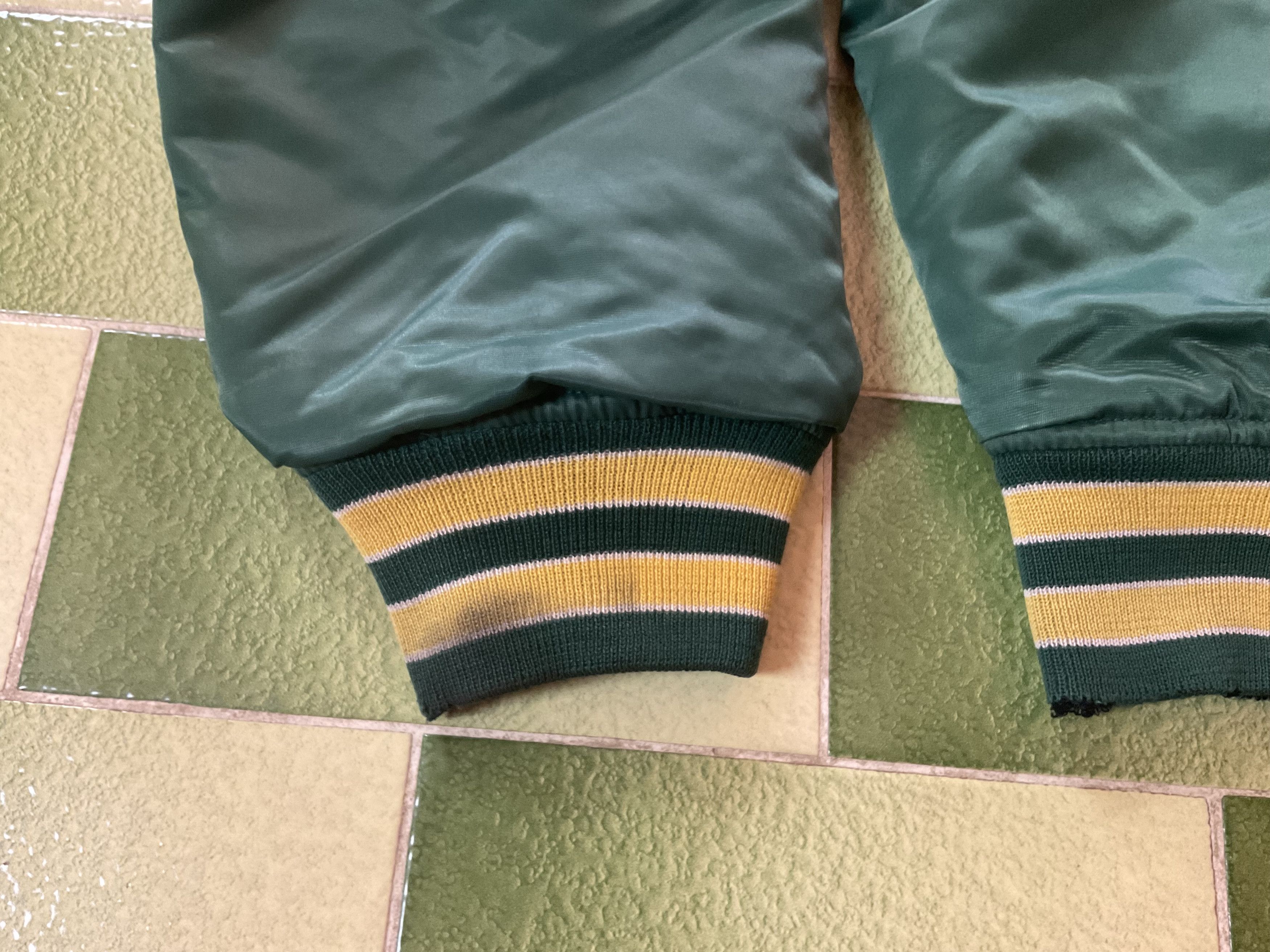 MLB Vintage Reversible Oakland Athletics Bomber Jacket Distress Size US L / EU 52-54 / 3 - 14 Thumbnail