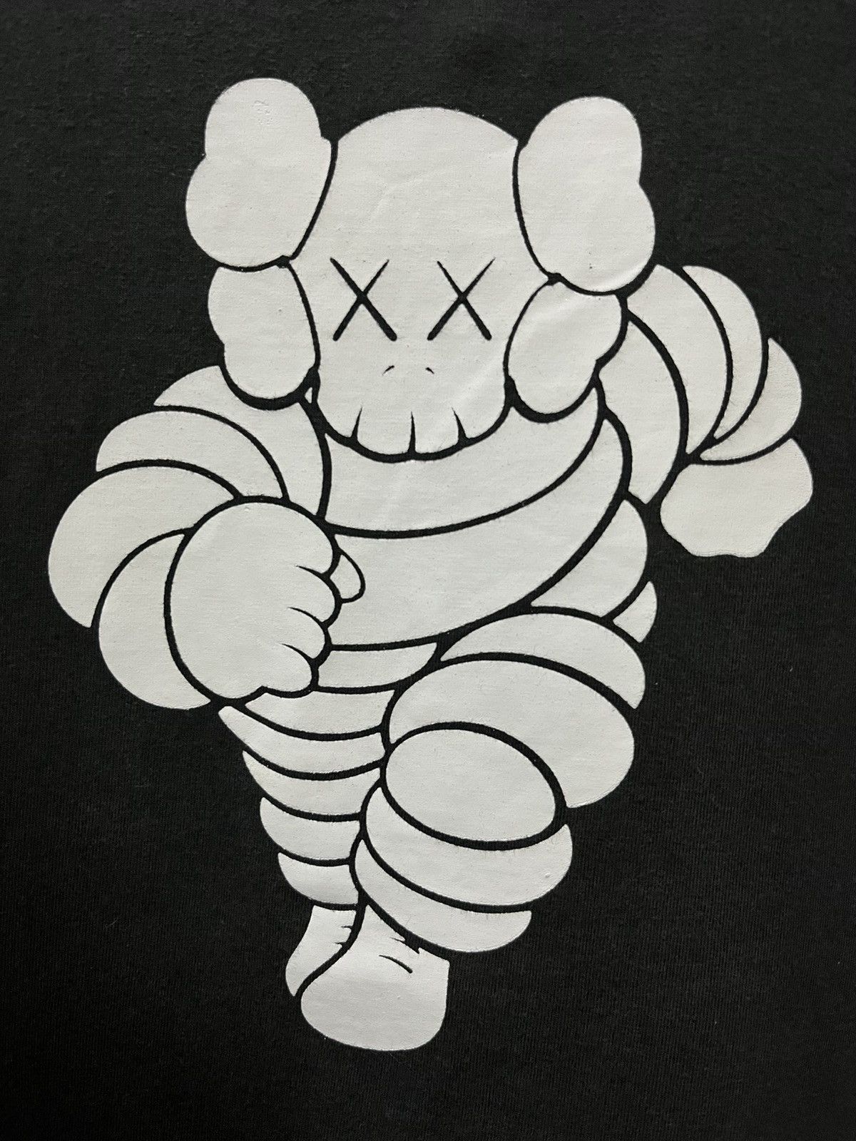 Kaws KAWS MICHELIN MAN TEE Size US XL / EU 56 / 4 - 1 Thumbnail