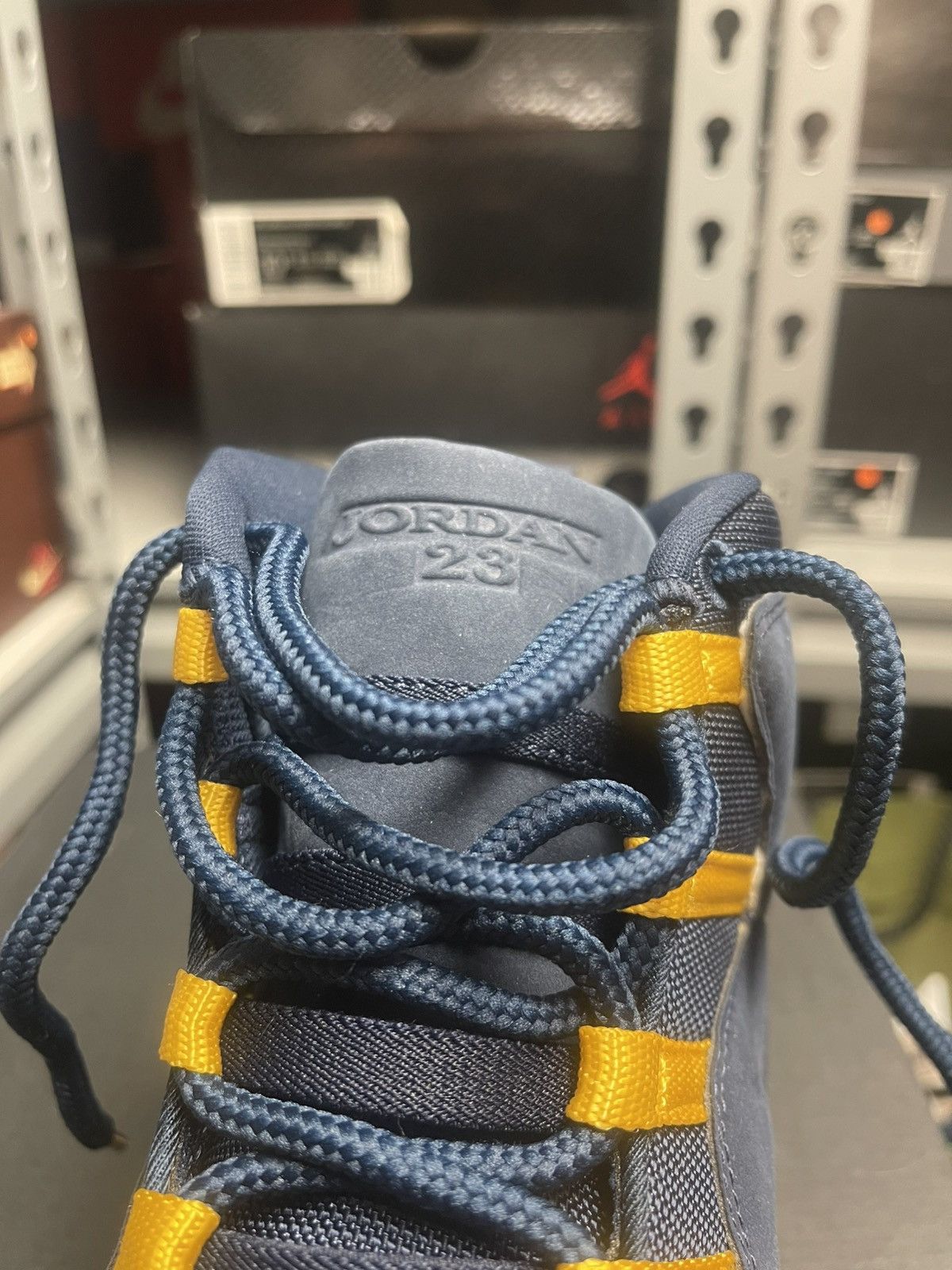 Jordan Brand Size 13 - Air Jordan 10 Michigan Wolverines PE DC1142-407 Size US 13 / EU 46 - 14 Thumbnail