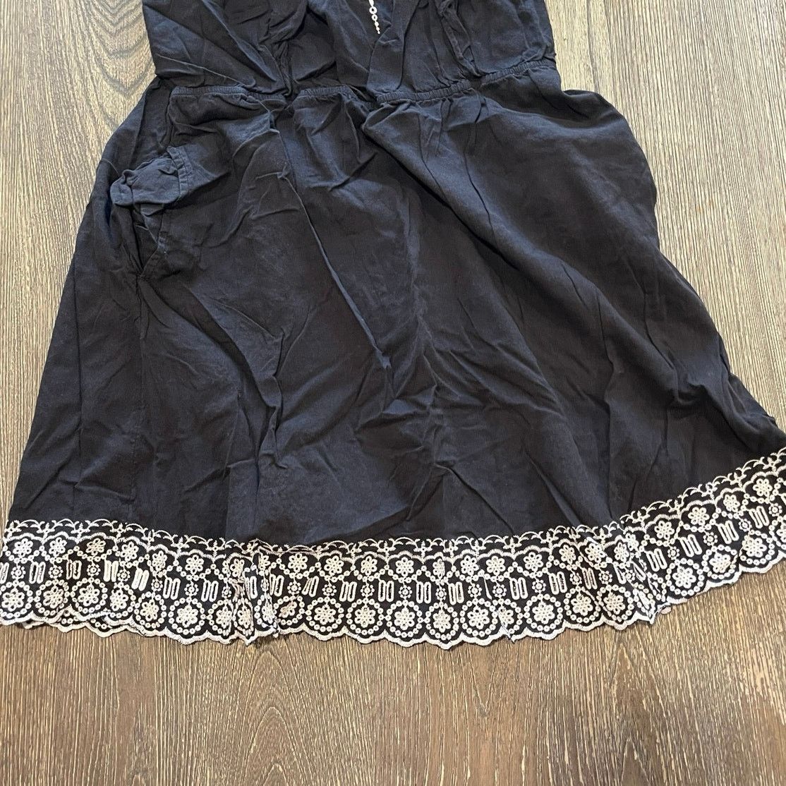 Old Navy Old Navy Mini Dress Embroidered Flutter Sleeve Black Size L Size L / US 10 / IT 46 - 3 Thumbnail