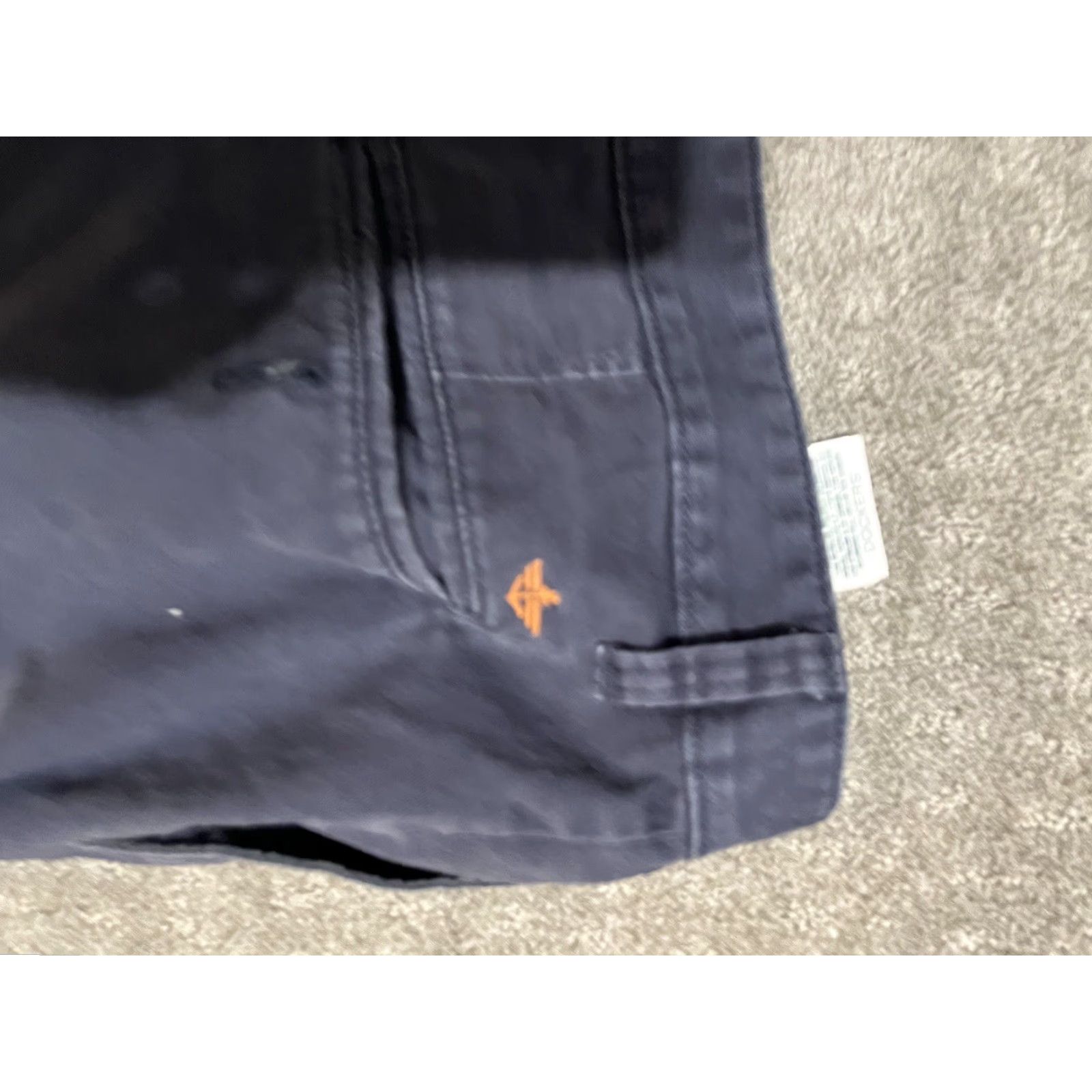 Dockers DOCKERS Men Shorts Bermuda Solid Flat Front 40 Blue Casual Pockets Cotton Size US 40 / EU 56 - 3 Thumbnail