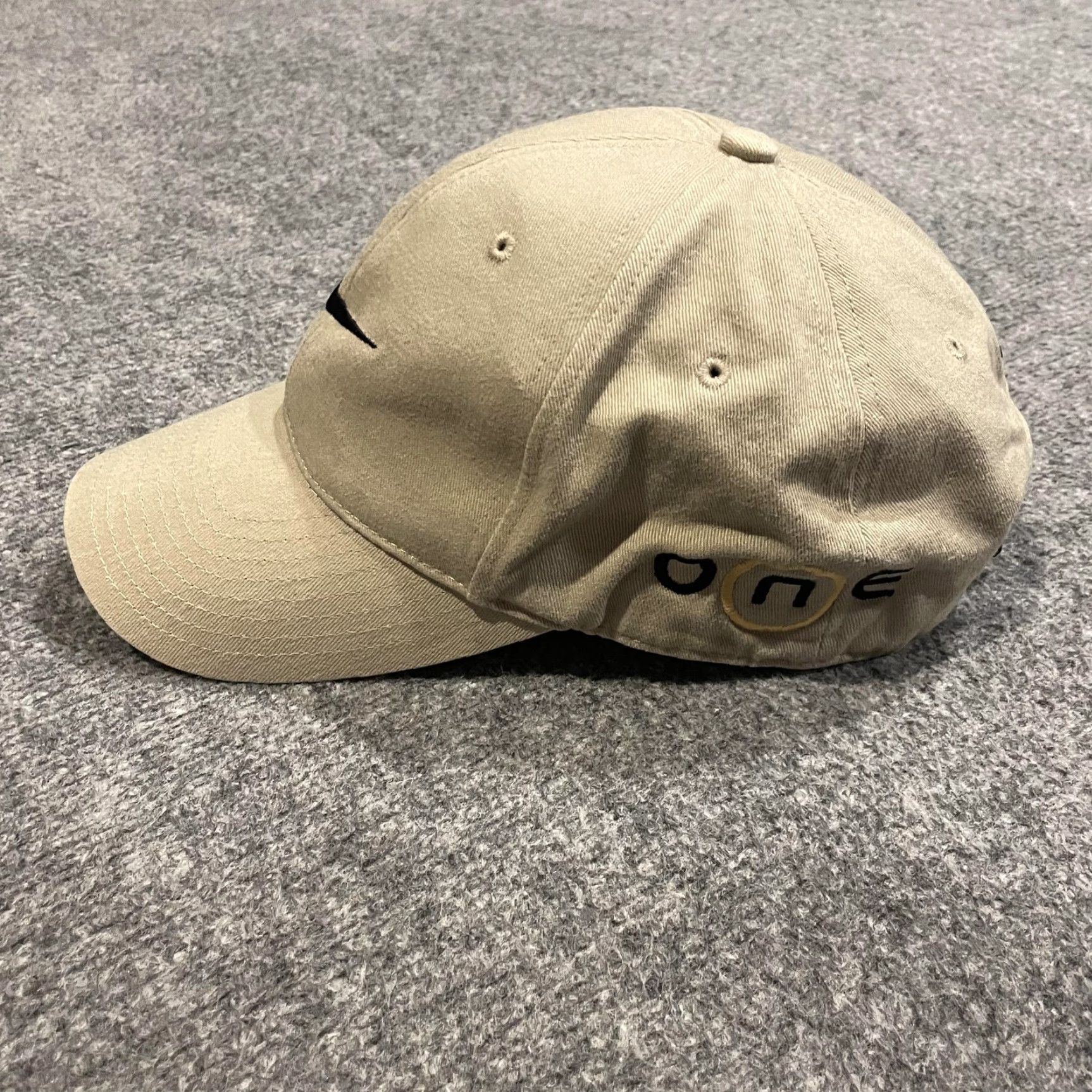 Nike VINTAGE Nike Baseball Cap One Size Beige Swoosh Strap Back One IGNITE Nike Cap Mens Gear Sports Hat Size ONE SIZE - 4 Thumbnail