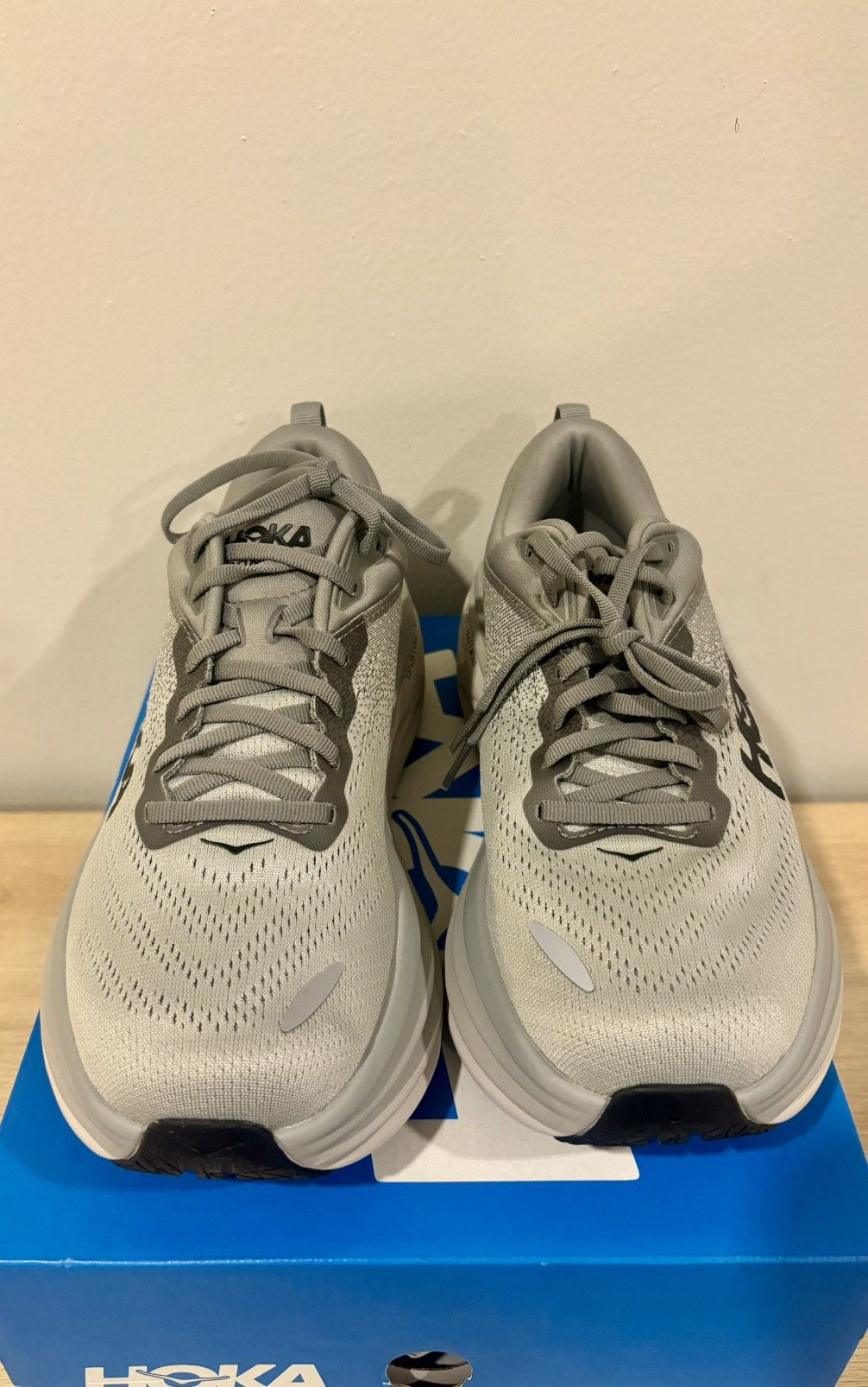 Hoka Hoka One Bondi 8 “Sharkskin Habor Mist” Size US 8.5 / EU 41-42 - 3 Thumbnail