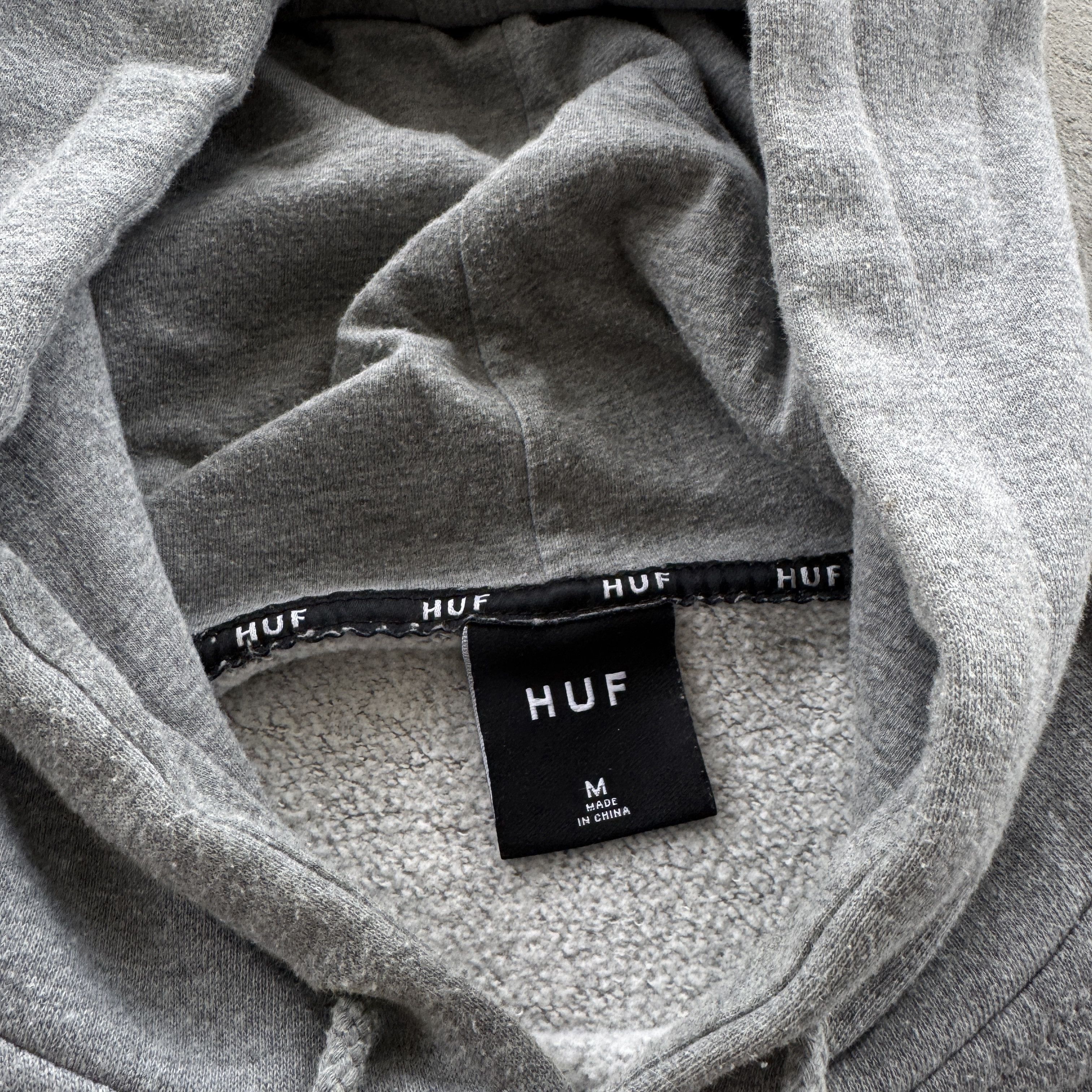 Huf Vintage 90s Huf Worldwide Hooded Sweatshirt Size US M / EU 48-50 / 2 - 5 Thumbnail