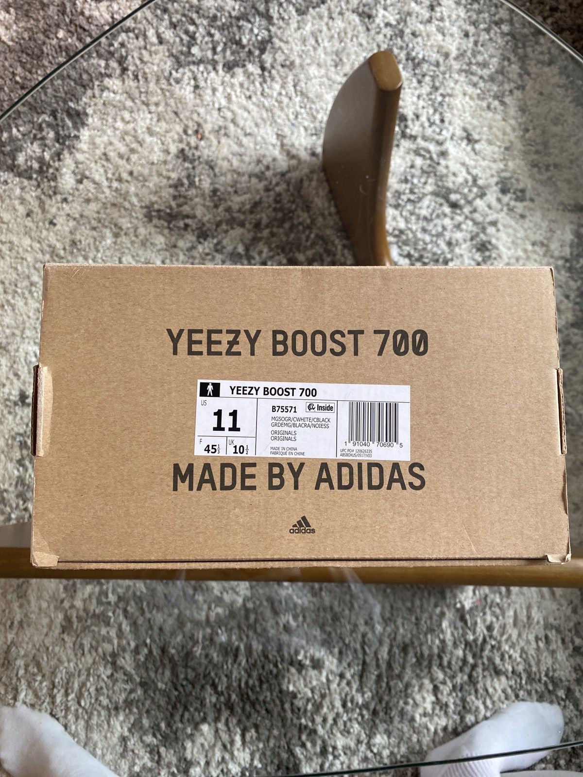 Adidas Adidas Yeezy Boost 700 Size US 11 / EU 44 - 6 Thumbnail