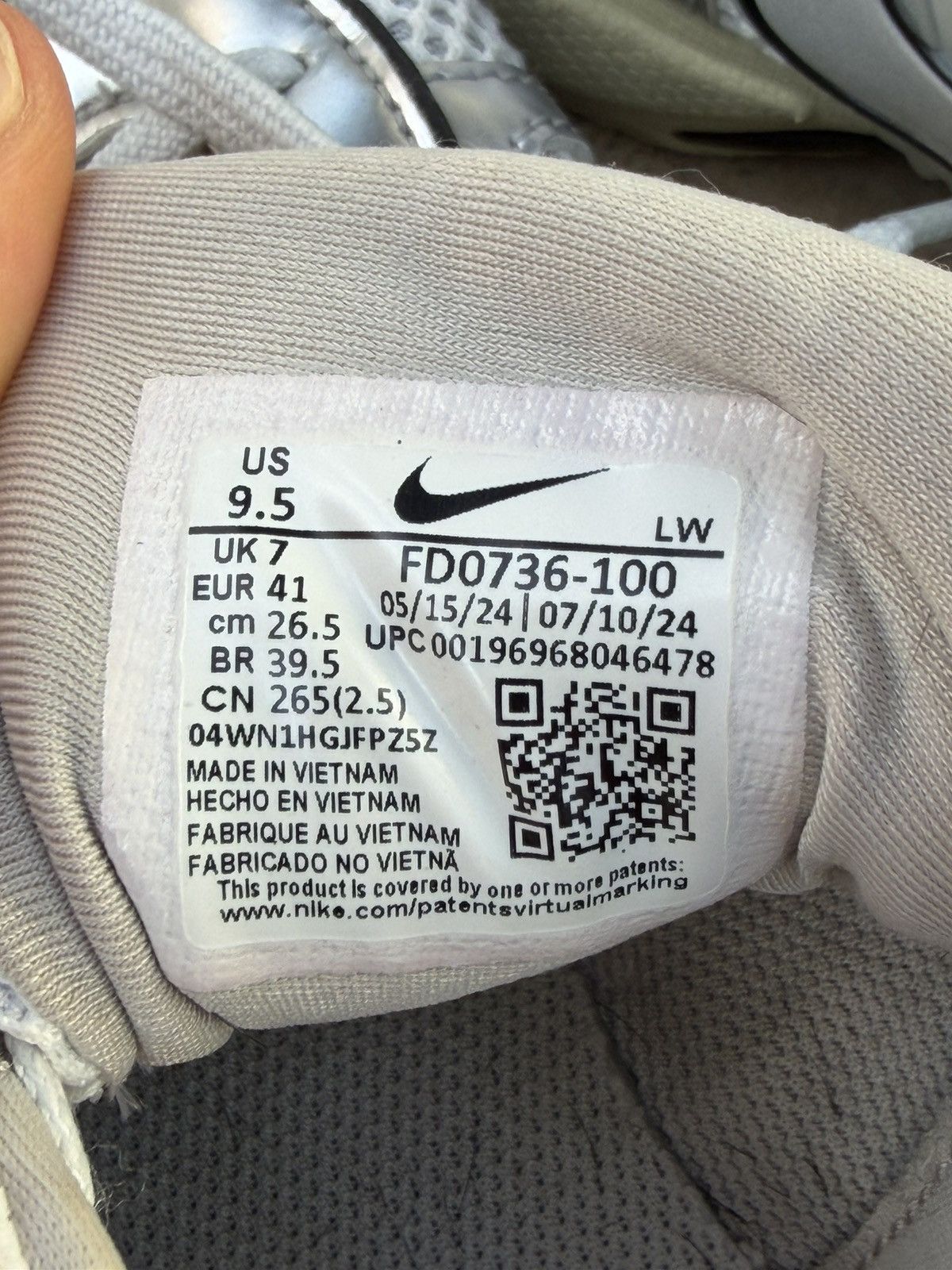 Nike Nike Women's V2K Run Running Sneakers Size US 9.5 / IT 39.5 - 6 Thumbnail