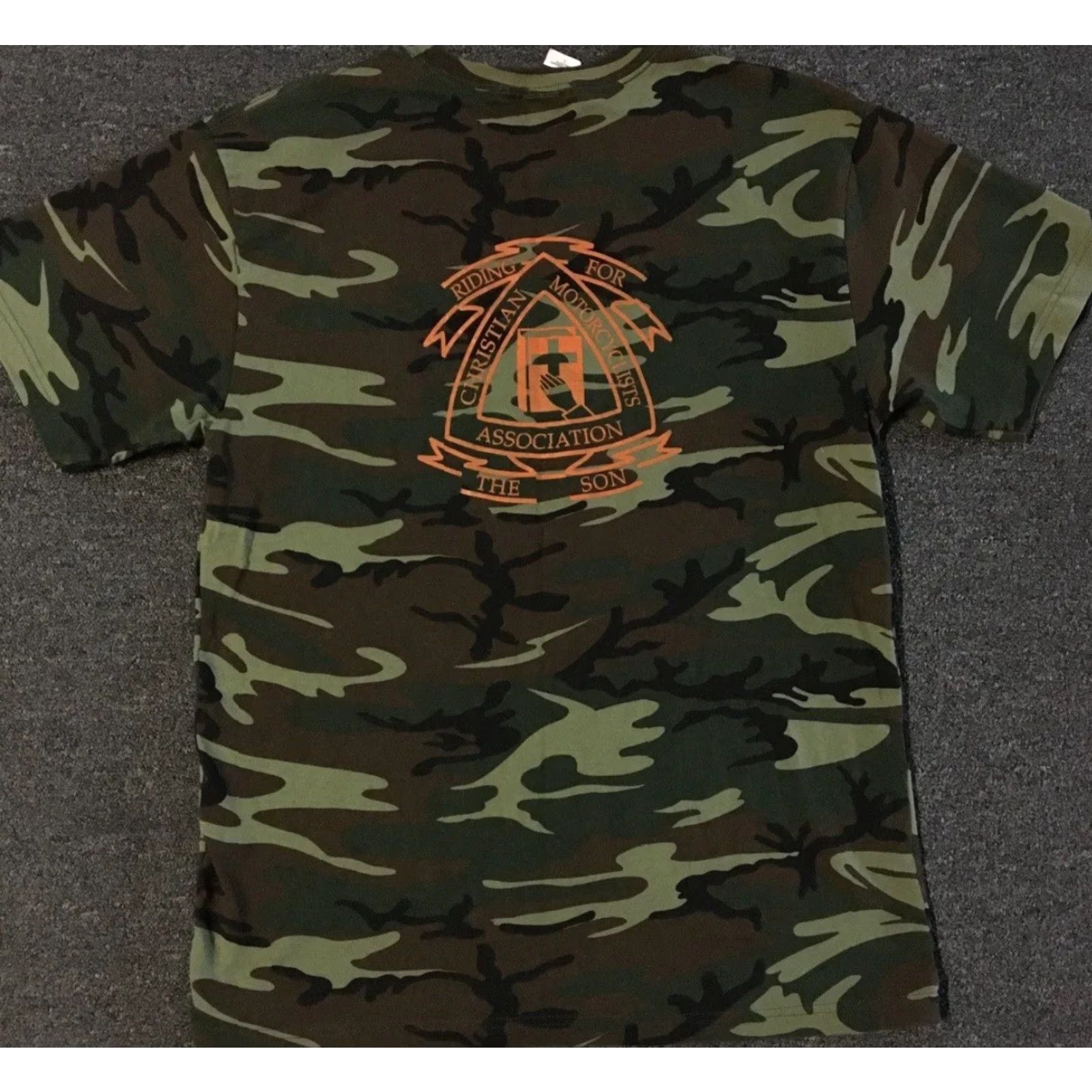 Vintage VINTAGE Christian Motorcycle Association FORGIVEN Camo Shirt L Men Camouflage T-Shirt 90s Grunge Harley CMA Easter Heaven Jesus Christ Army UI Size US L / EU 52-54 / 3 - 2 Thumbnail
