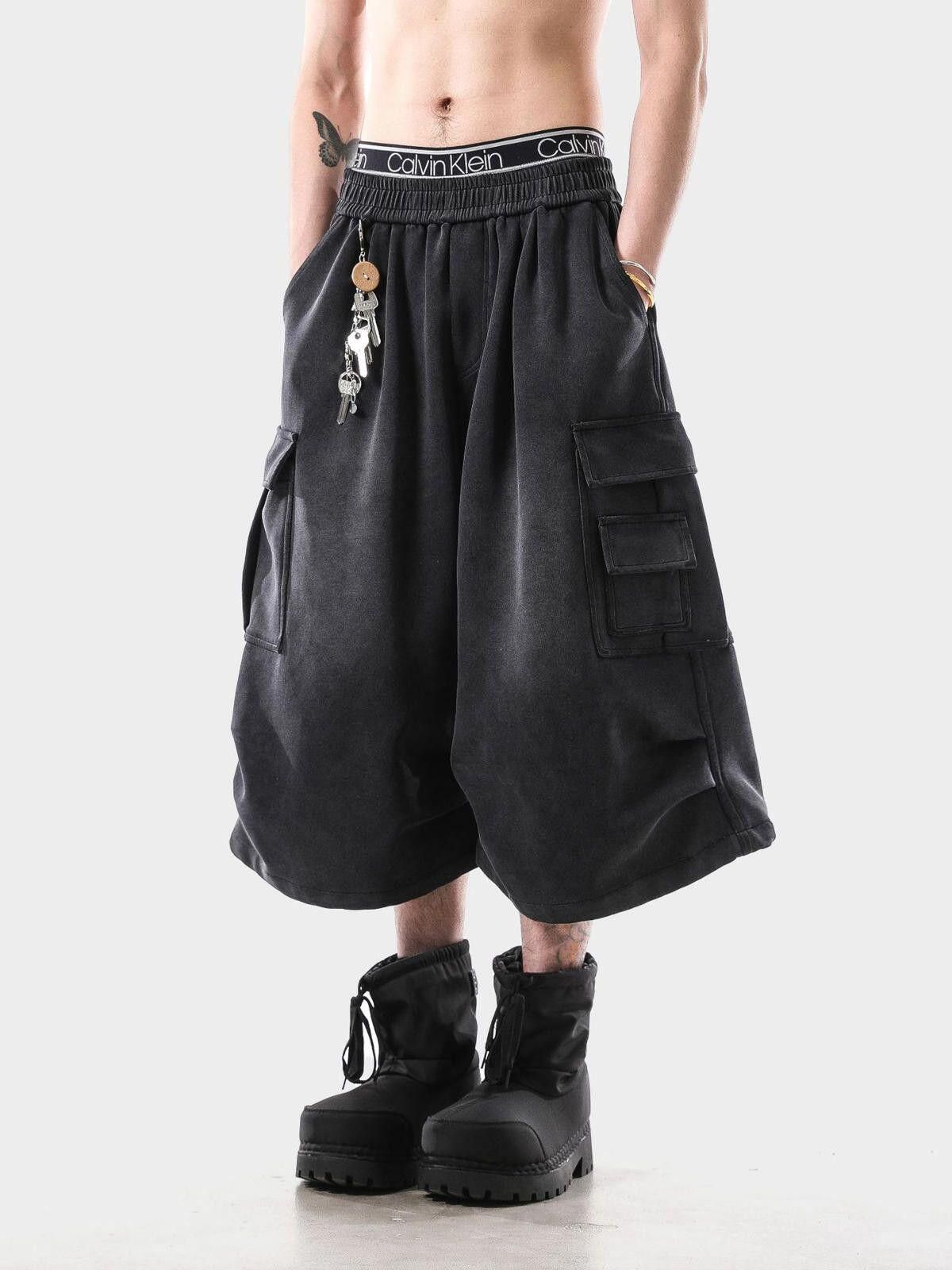 Other Washed Black Cargo Shorts Size US 32 / EU 48 - 2 Thumbnail