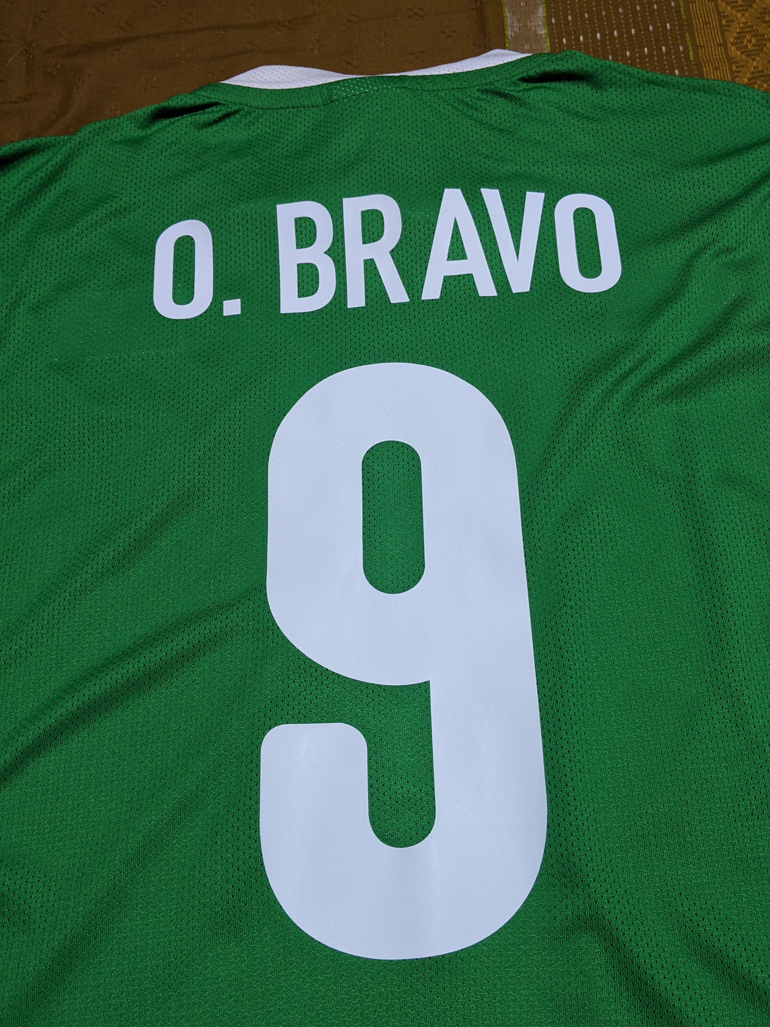 Atletica Mexico 2001 Olympic home Omar Bravo Jersey football shirt Size US L / EU 52-54 / 3 - 4 Thumbnail