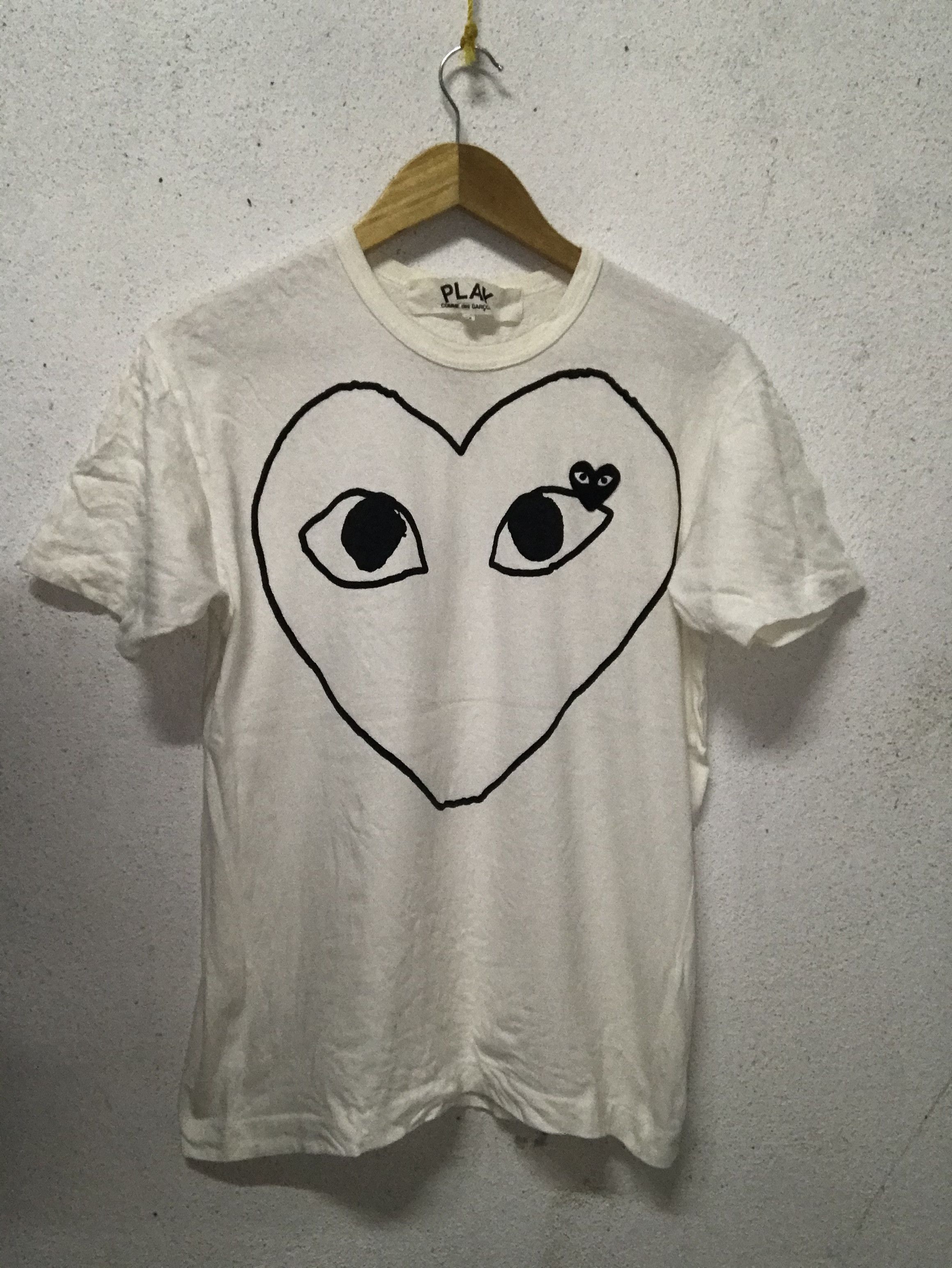 Comme des Garcons Comme des garcons cdg tshirt Size US S / EU 44-46 / 1 - 1 Thumbnail