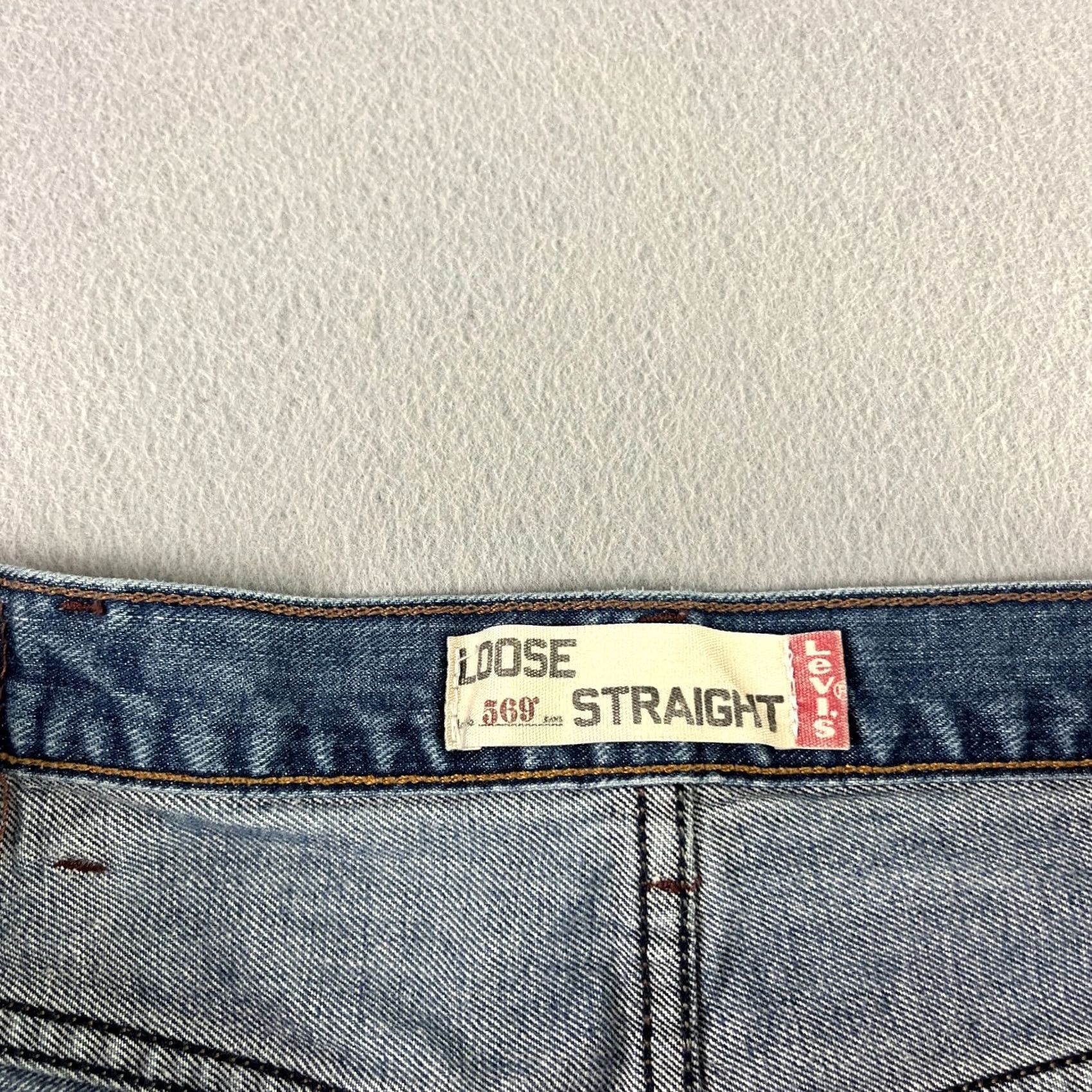 Levi's VINTAGE Levi's Jeans Mens 38x32 Blue 569 Loose Straight Denim Y2K Regular Inseam 30 Mens Jeans Brown Logo Size US 38 / EU 54 - 4 Thumbnail