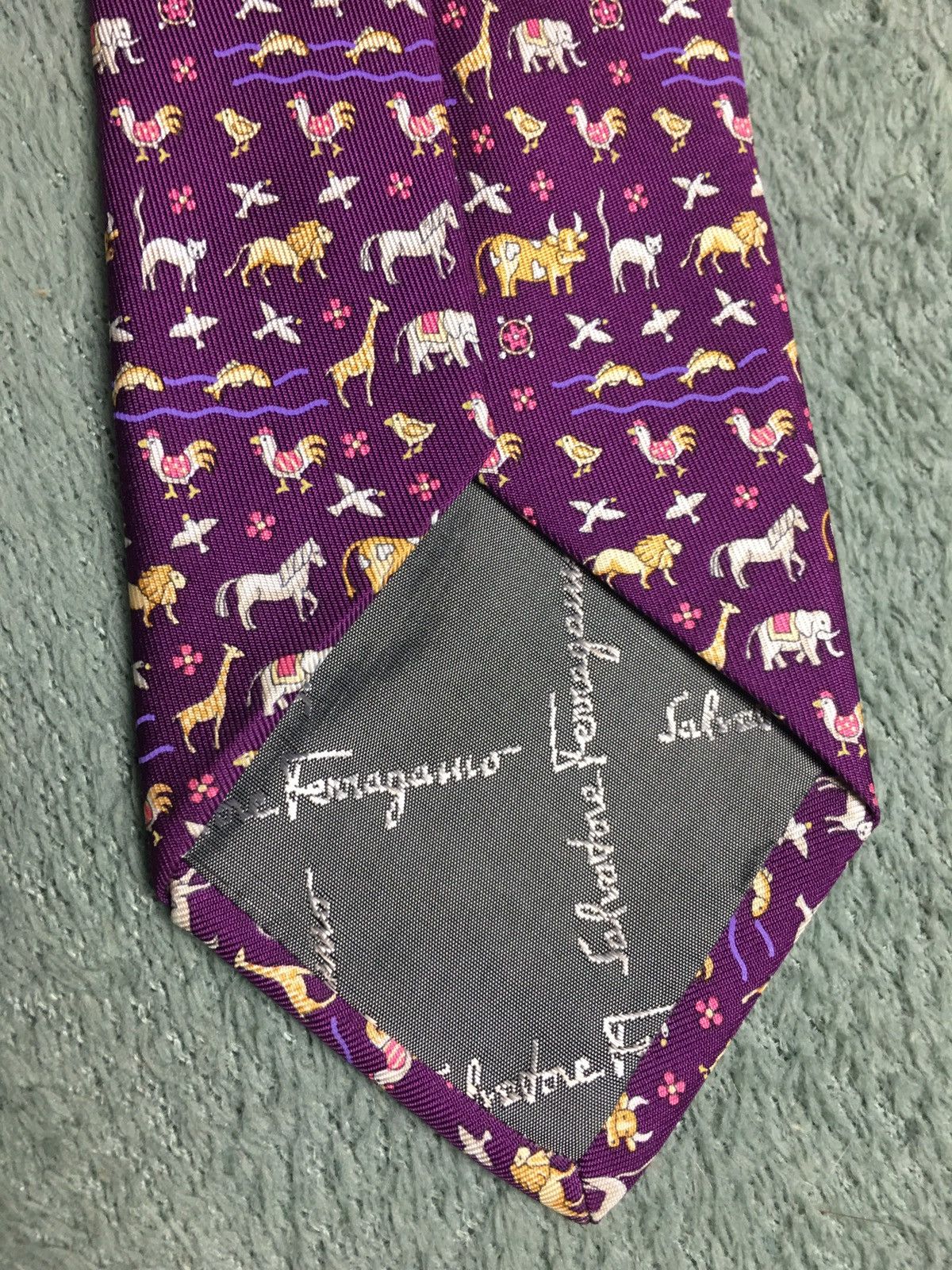 Salvatore Ferragamo Salvatore Ferragamo Funny Animals Print Silk Mens Tie Size ONE SIZE - 5 Thumbnail