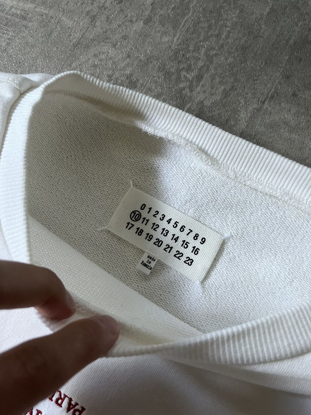 Maison Margiela Maison Margiela S/S 21 Upside-Down revers logo sweatshirt Size US M / EU 48-50 / 2 - 7 Thumbnail