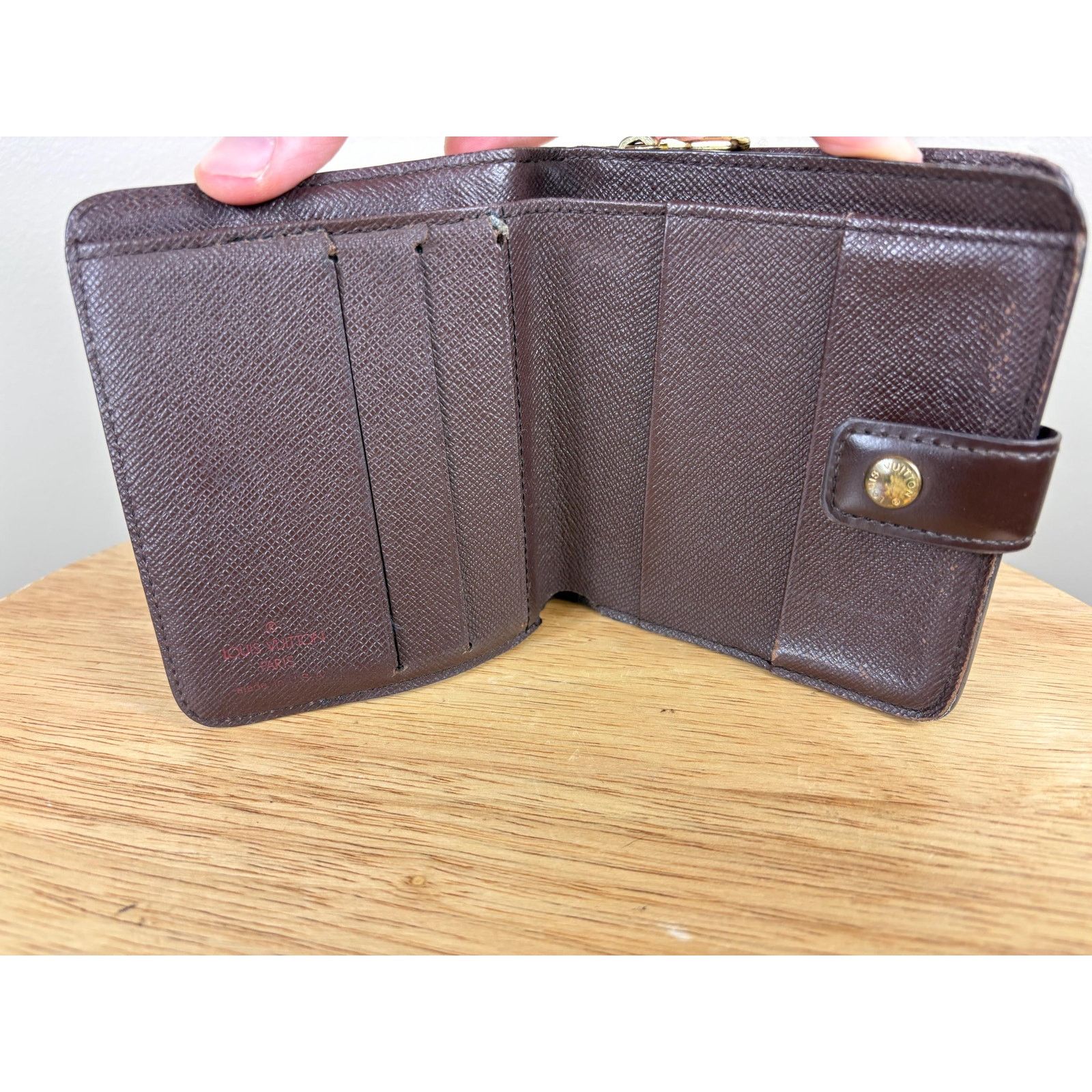 Louis Vuitton Authentic Louis Vuitton Compact Zip Damier Ebene Wallet Size ONE SIZE - 6 Thumbnail